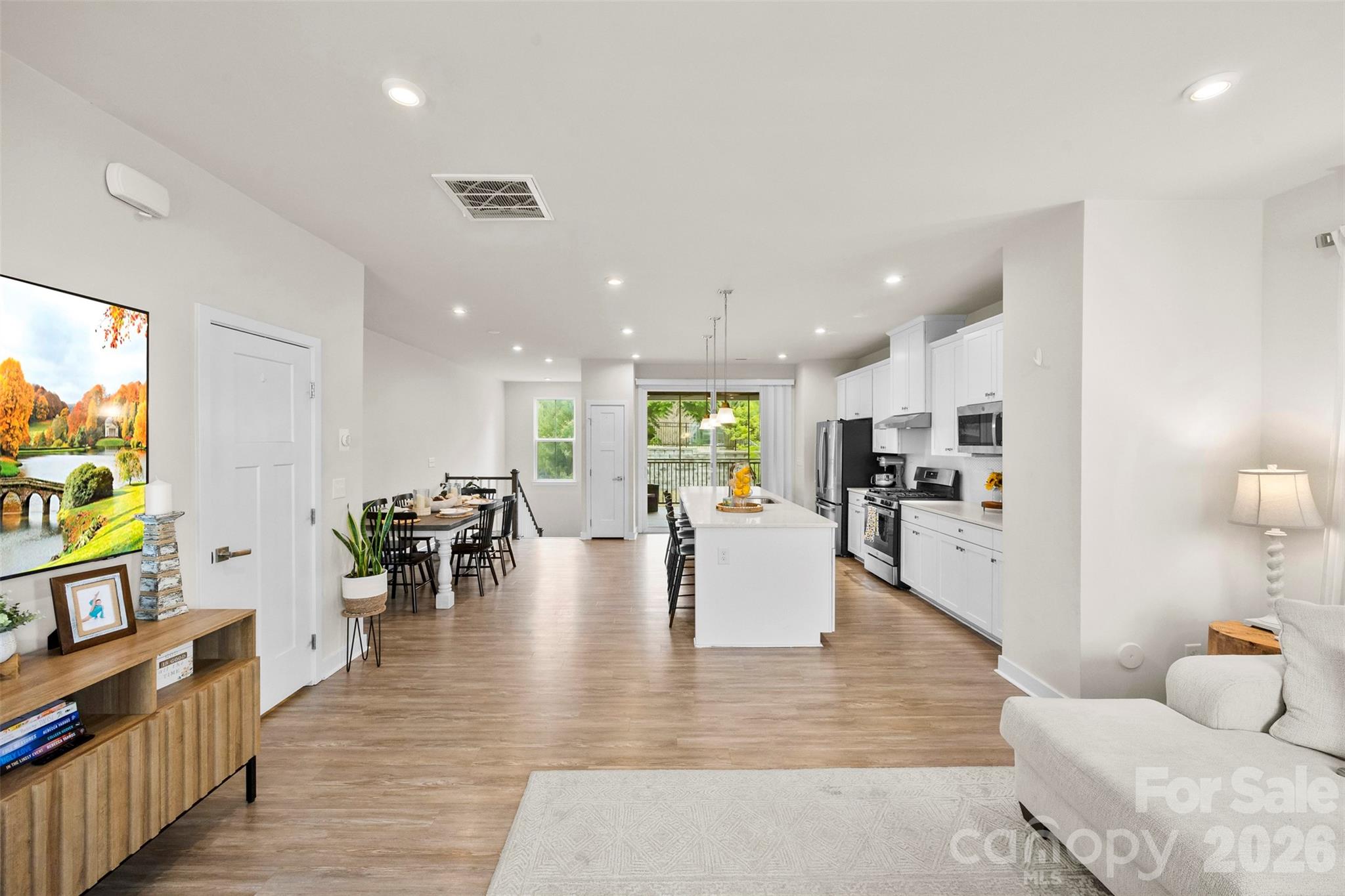 614 Crudent Road — Tega Cay