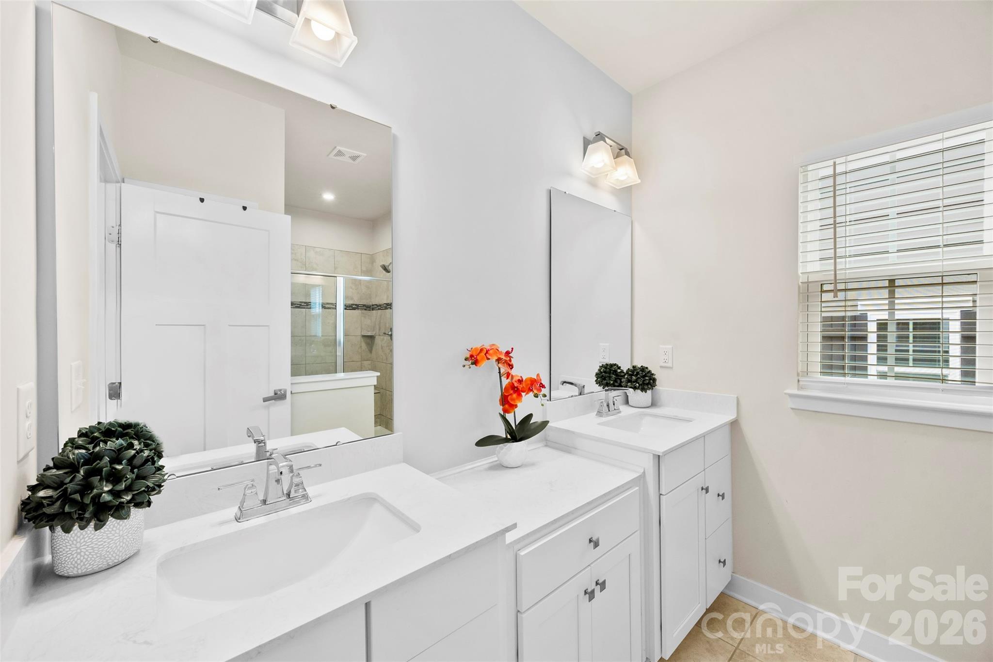 614 Crudent Road — Tega Cay
