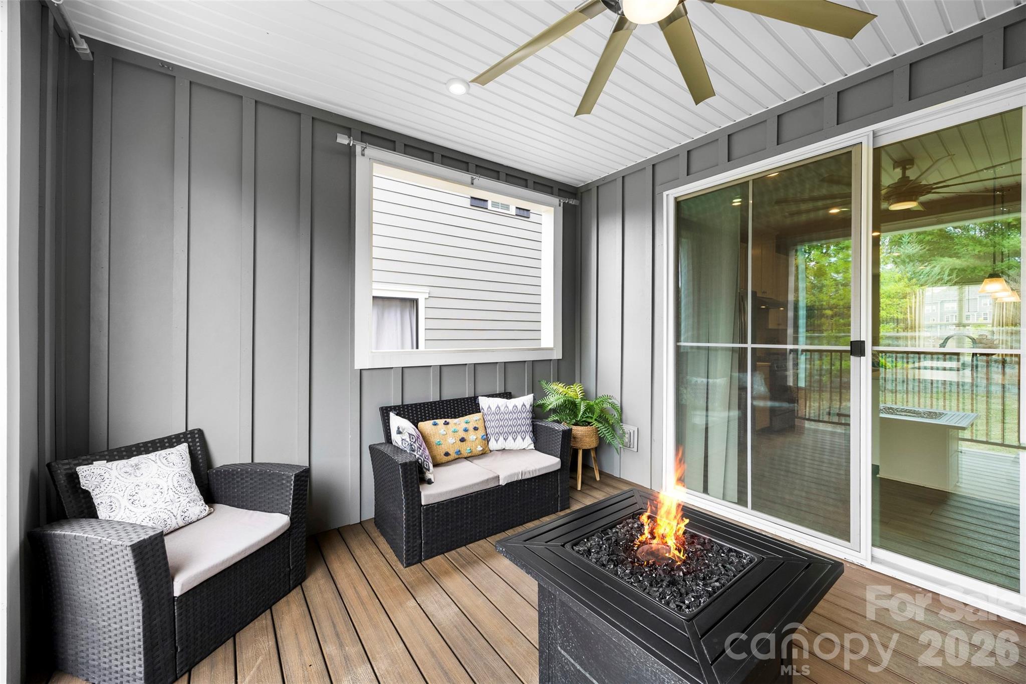 614 Crudent Road — Tega Cay
