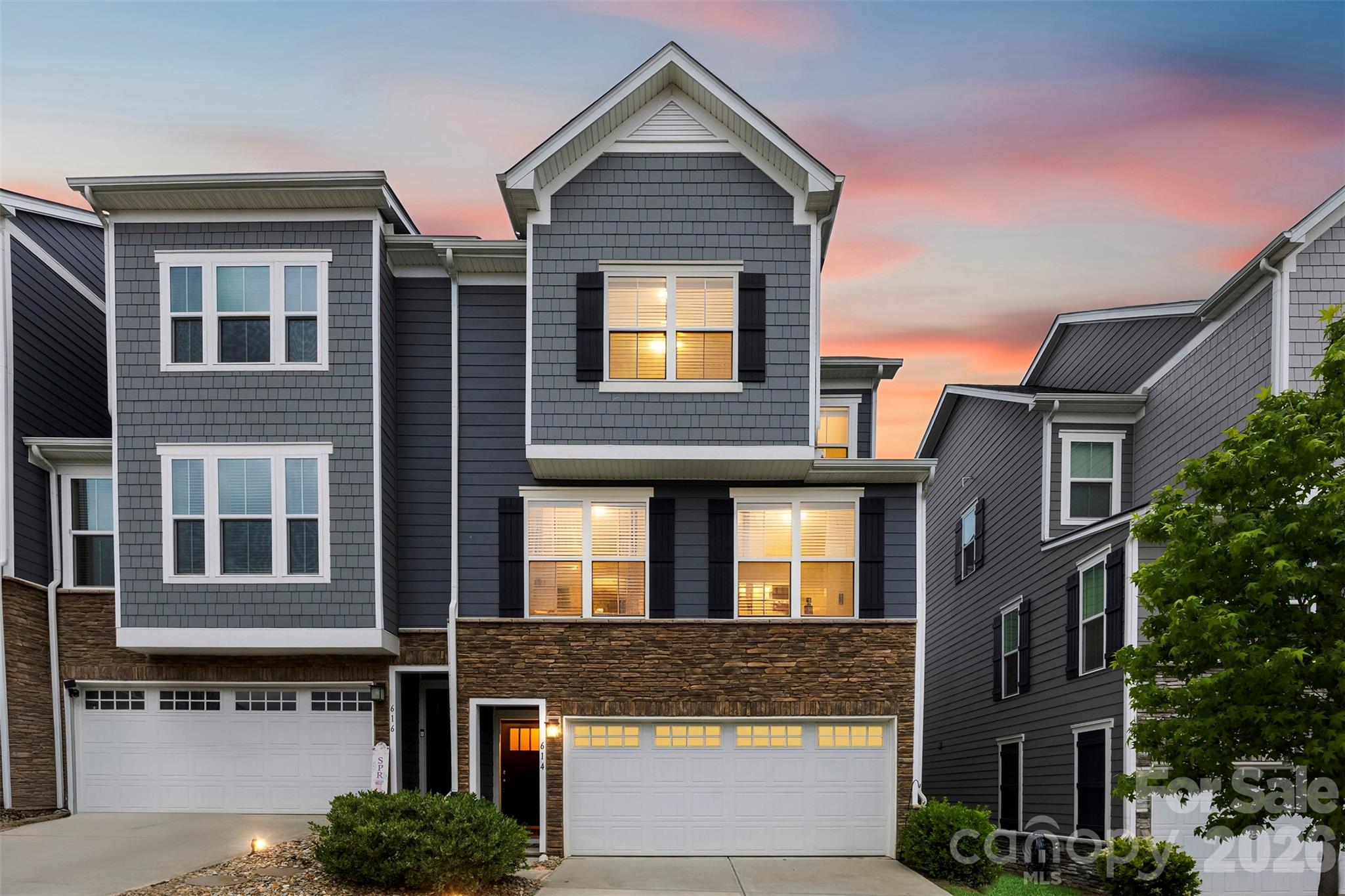 614 Crudent Road — Tega Cay