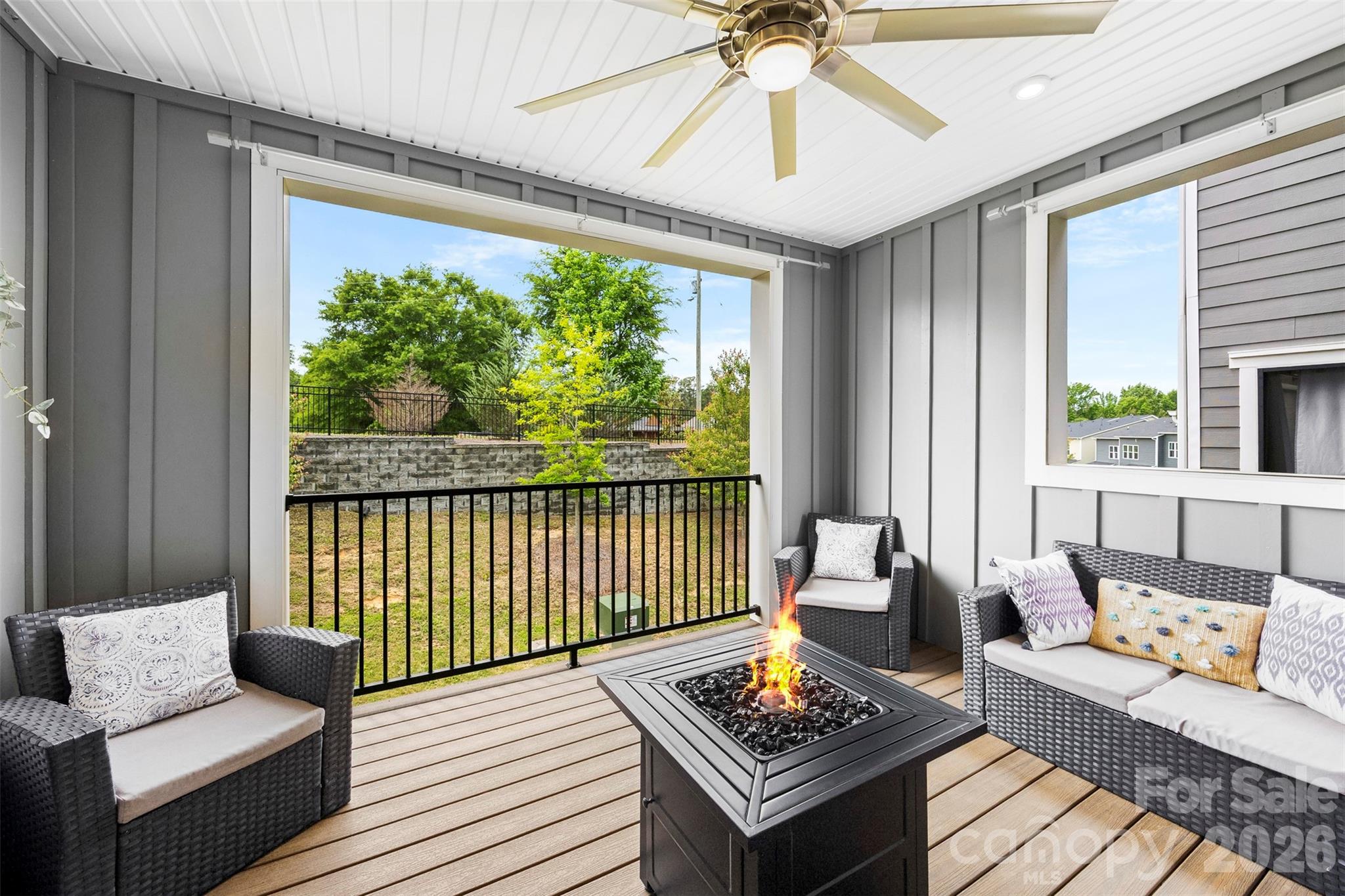 614 Crudent Road — Tega Cay