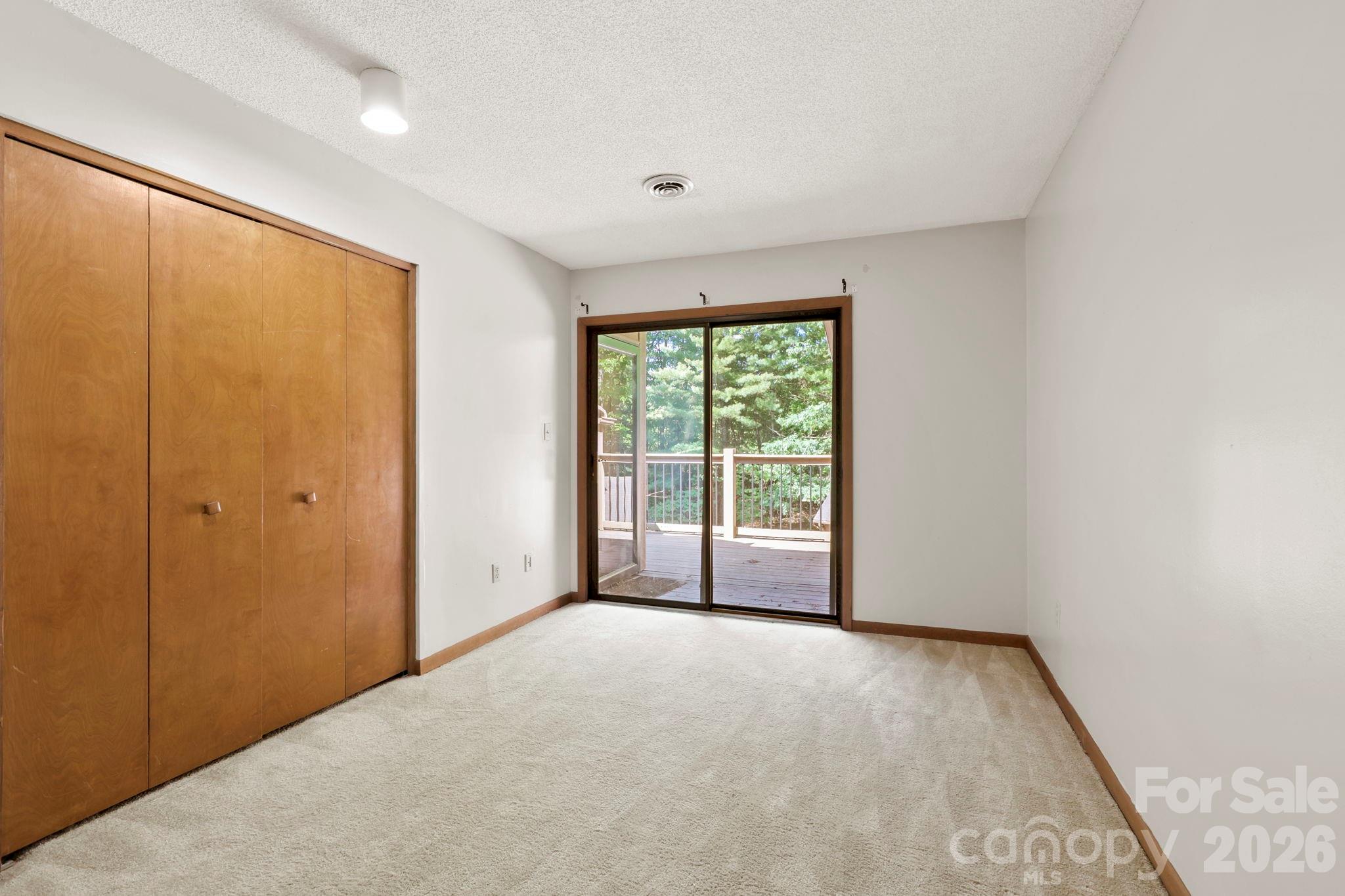 48 Ravencroft Lane #F48 — Asheville