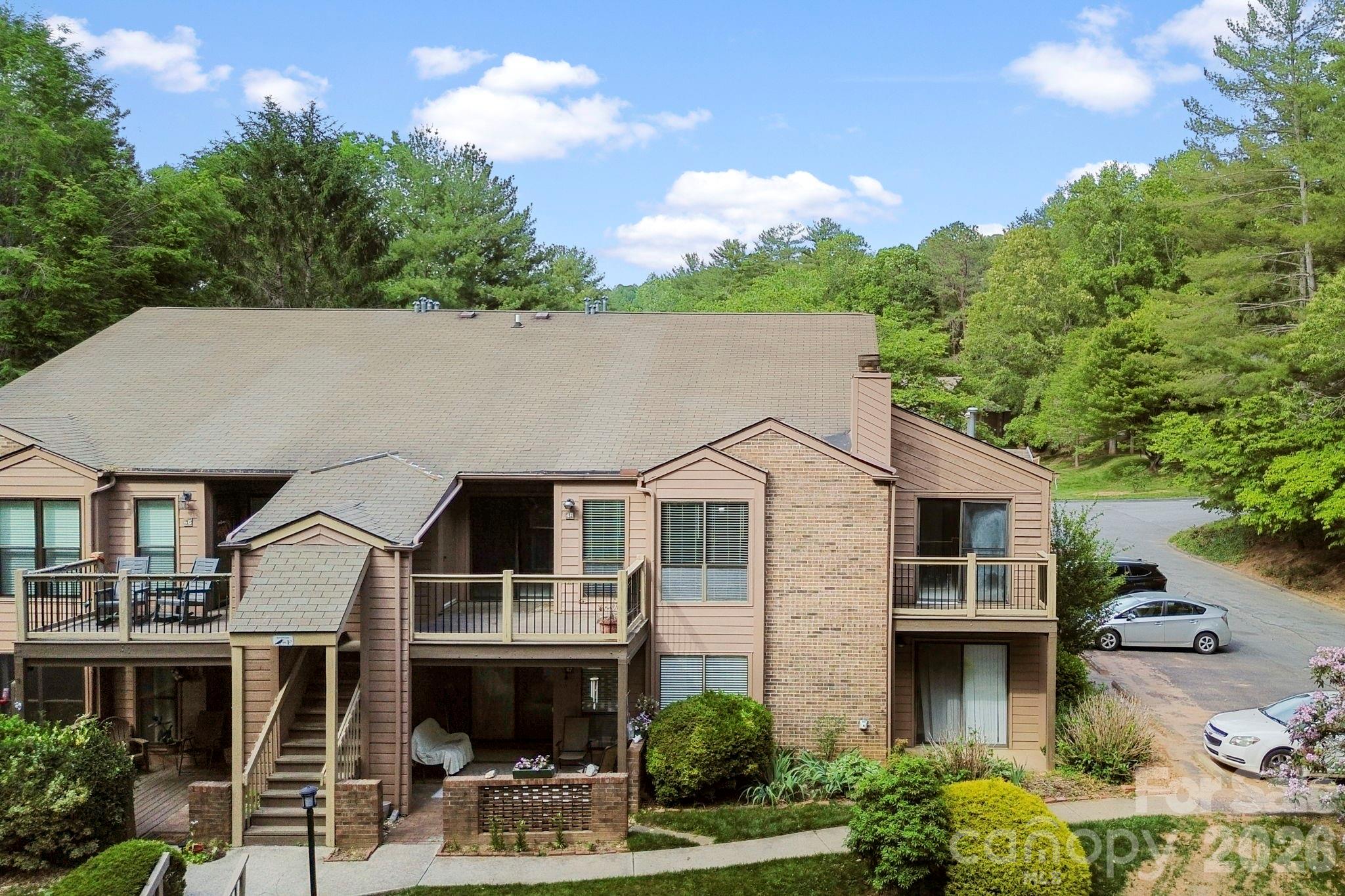 48 Ravencroft Lane #F48 — Asheville