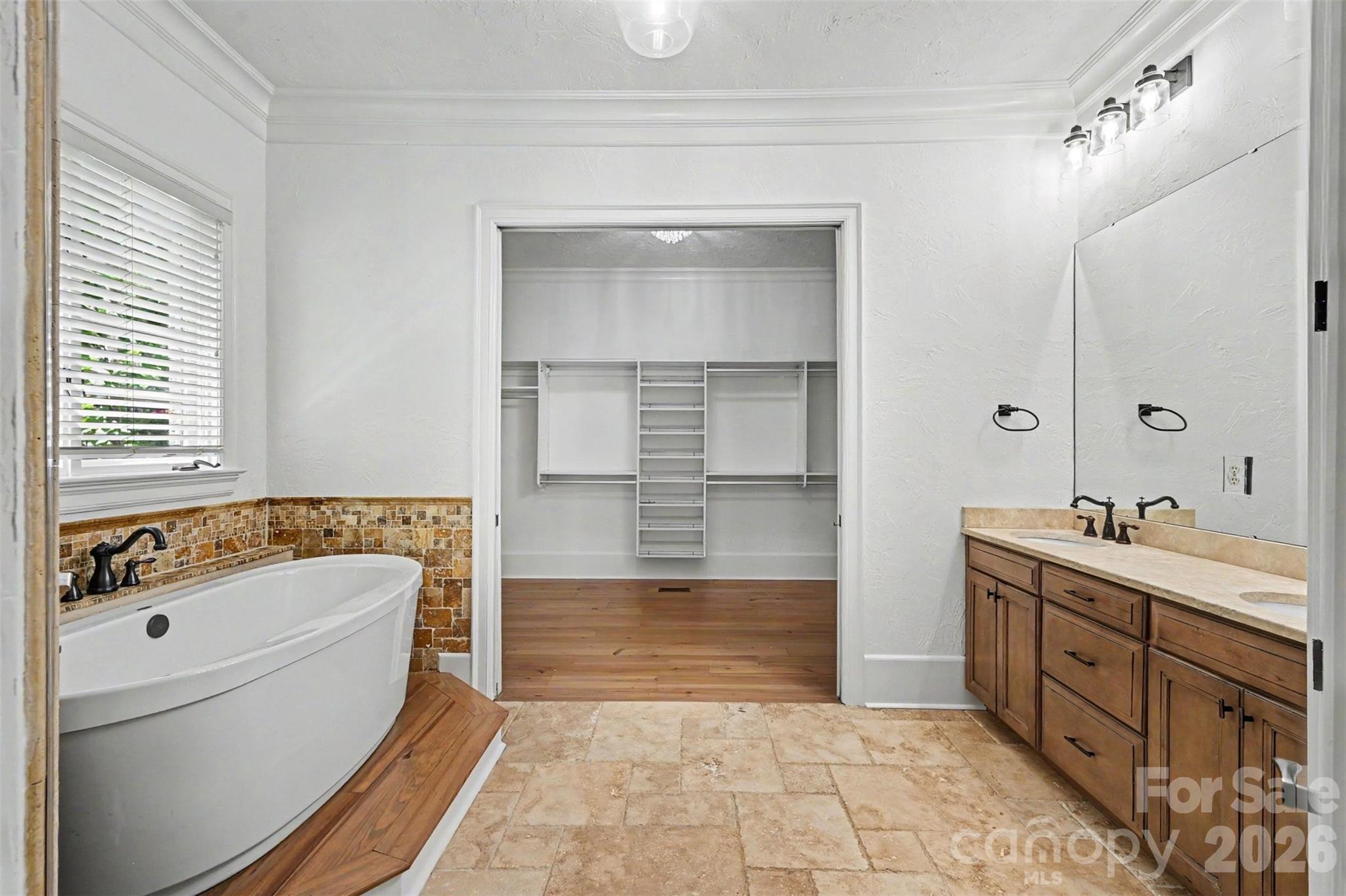 703 Sainte Rose Lane — Charlotte