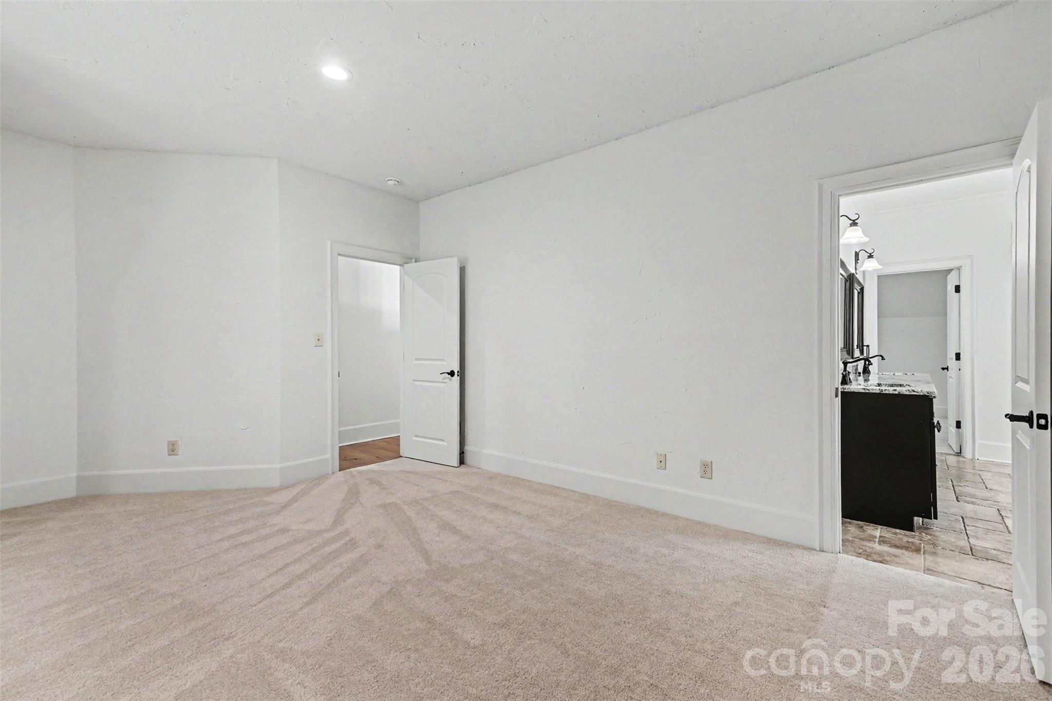703 Sainte Rose Lane — Charlotte