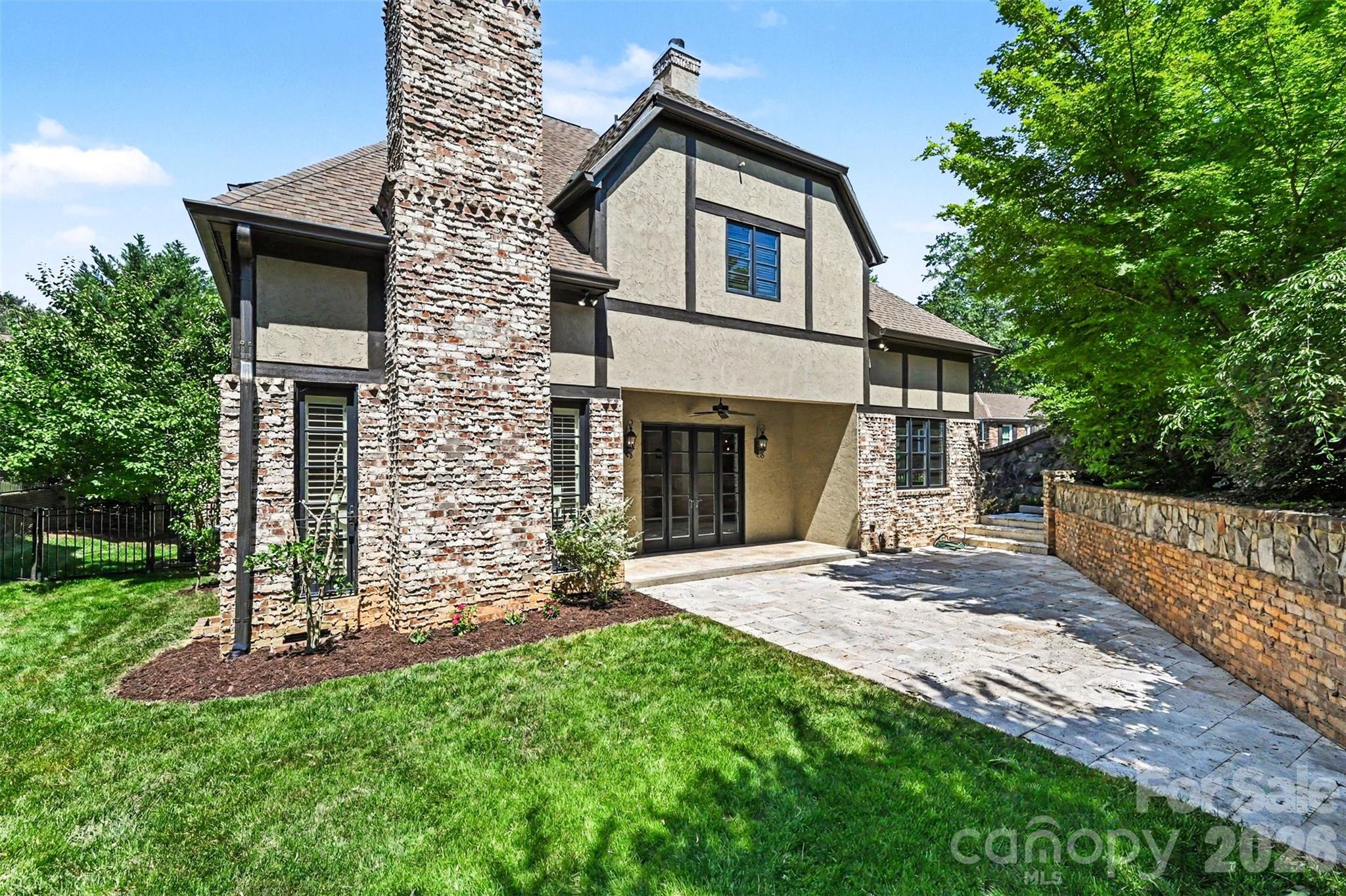 703 Sainte Rose Lane — Charlotte