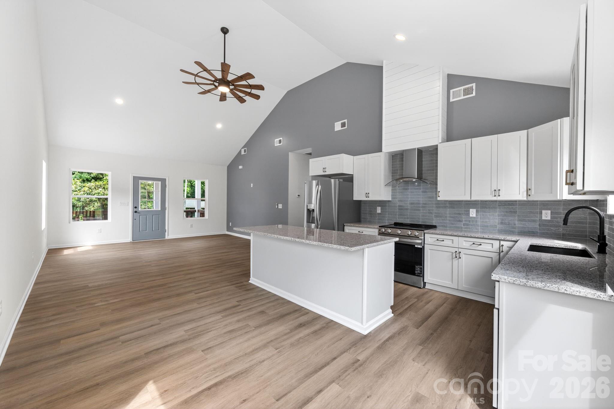 402 Pine Grove Avenue — Cherryville