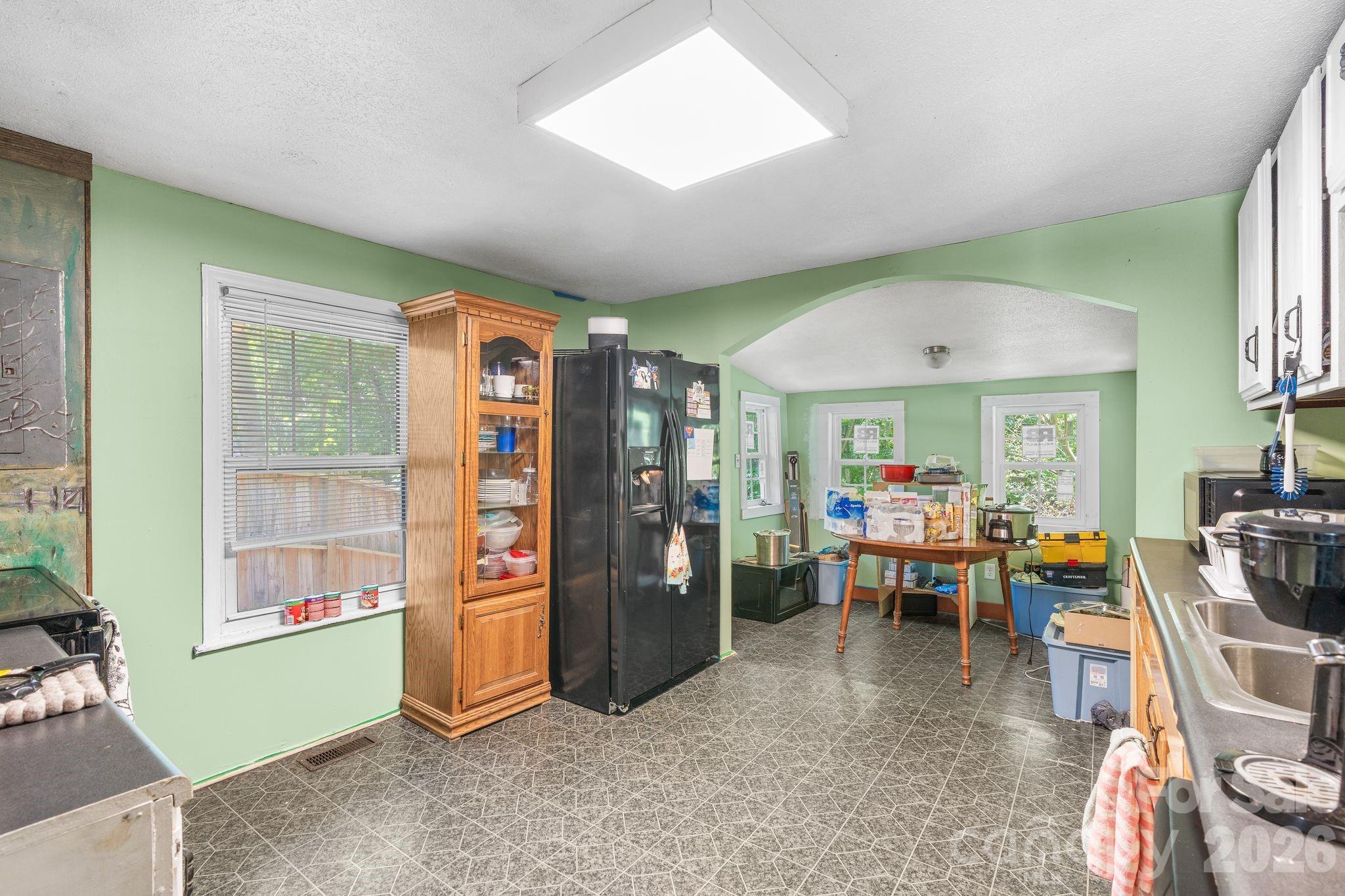 43 Candler School Road — Candler