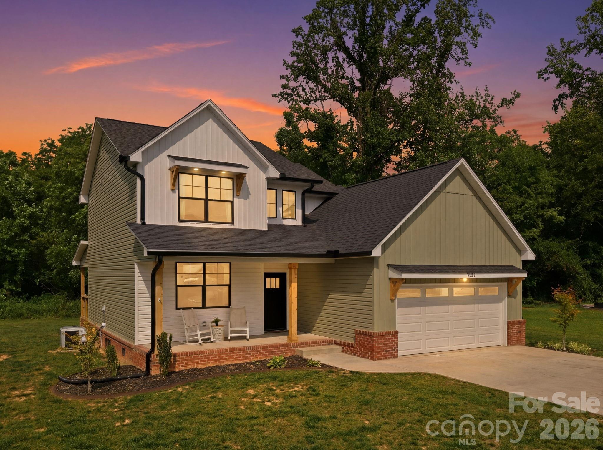 1906 Maius Drive — Conover