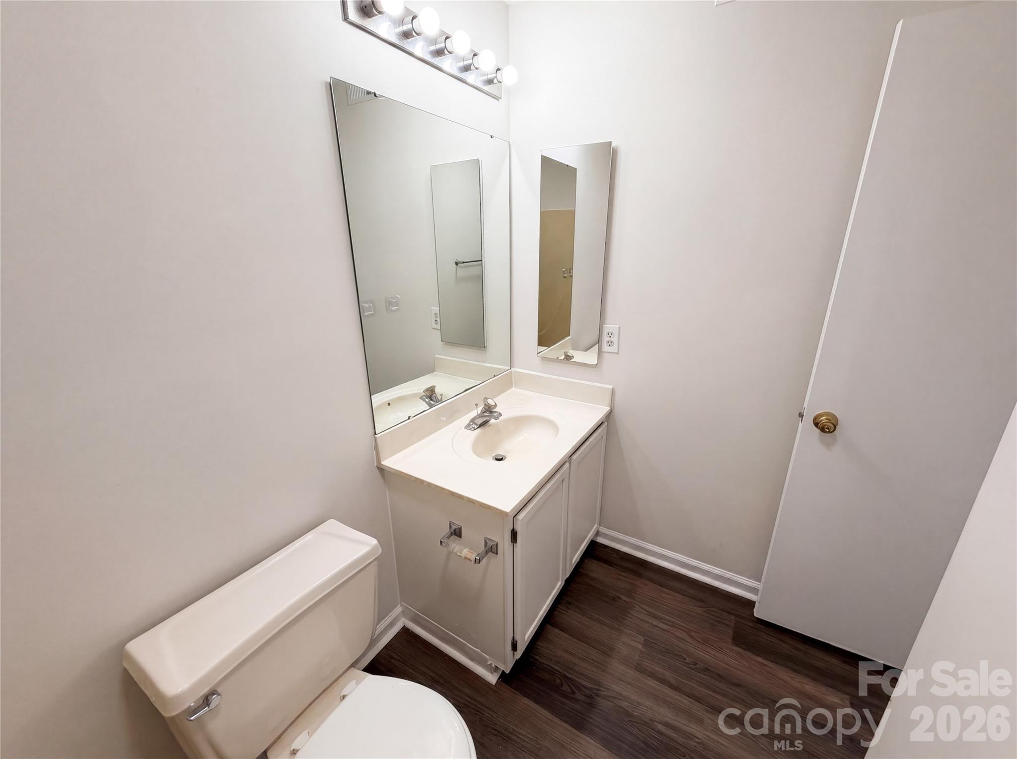 4720 Topsail Court — Charlotte