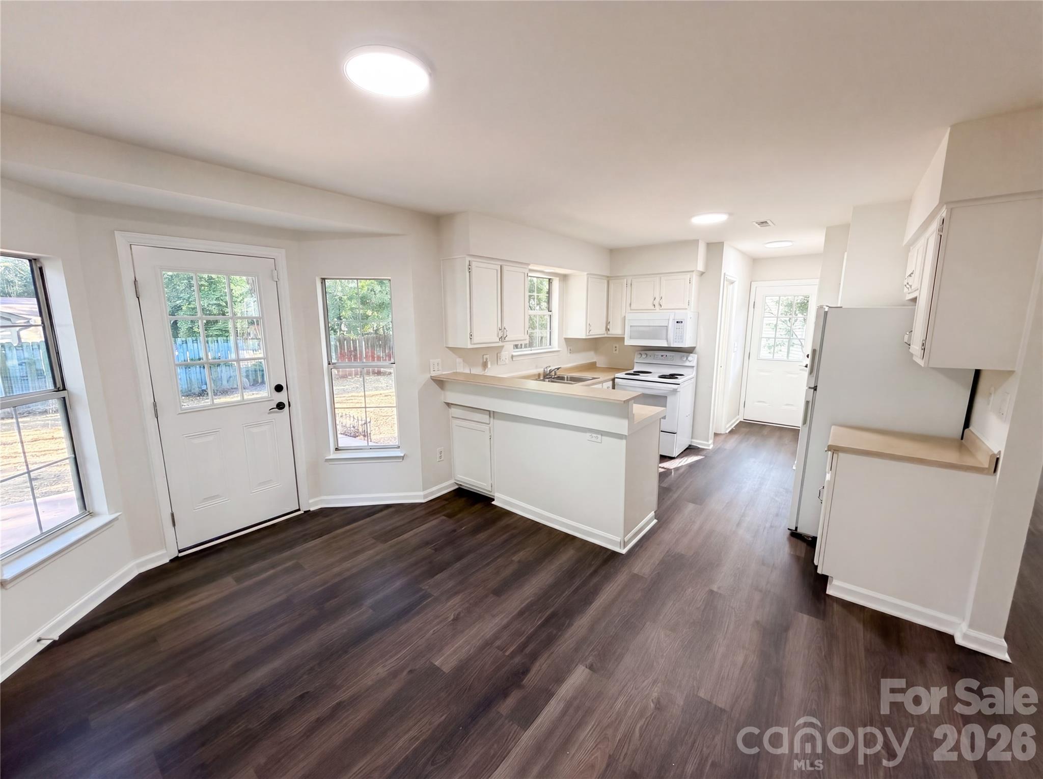 4720 Topsail Court — Charlotte