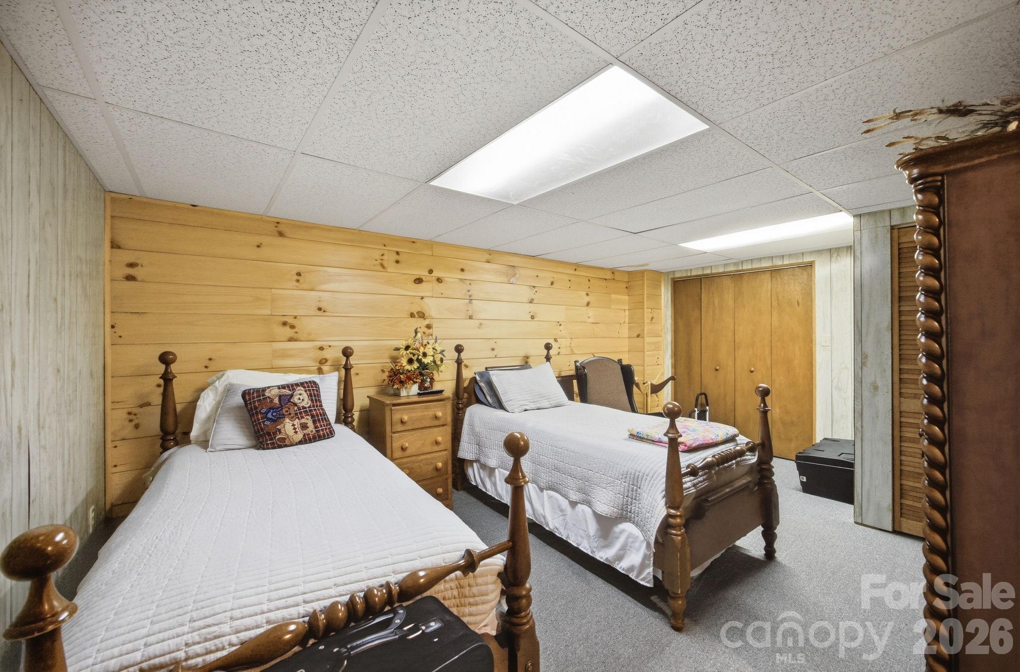 220 Shoreline Loop — Mooresville