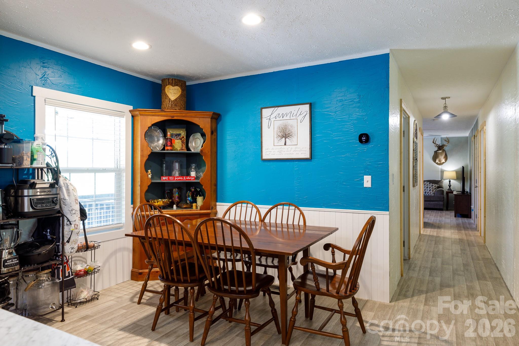 1283 Countryside Drive — Blackstock