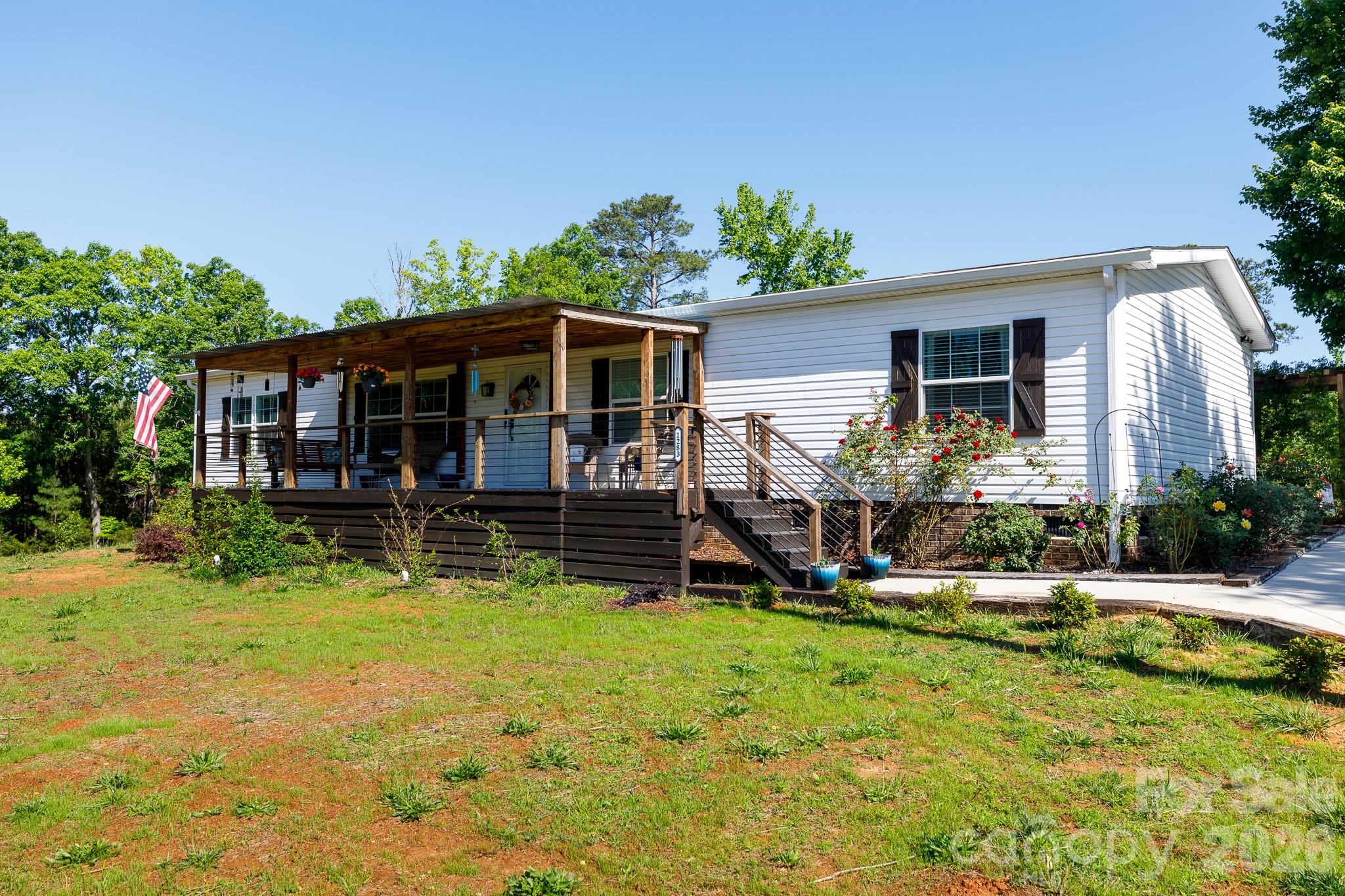 1283 Countryside Drive — Blackstock