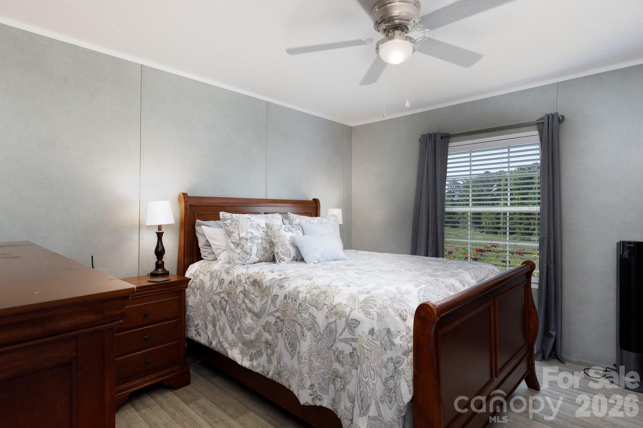 1283 Countryside Drive — Blackstock