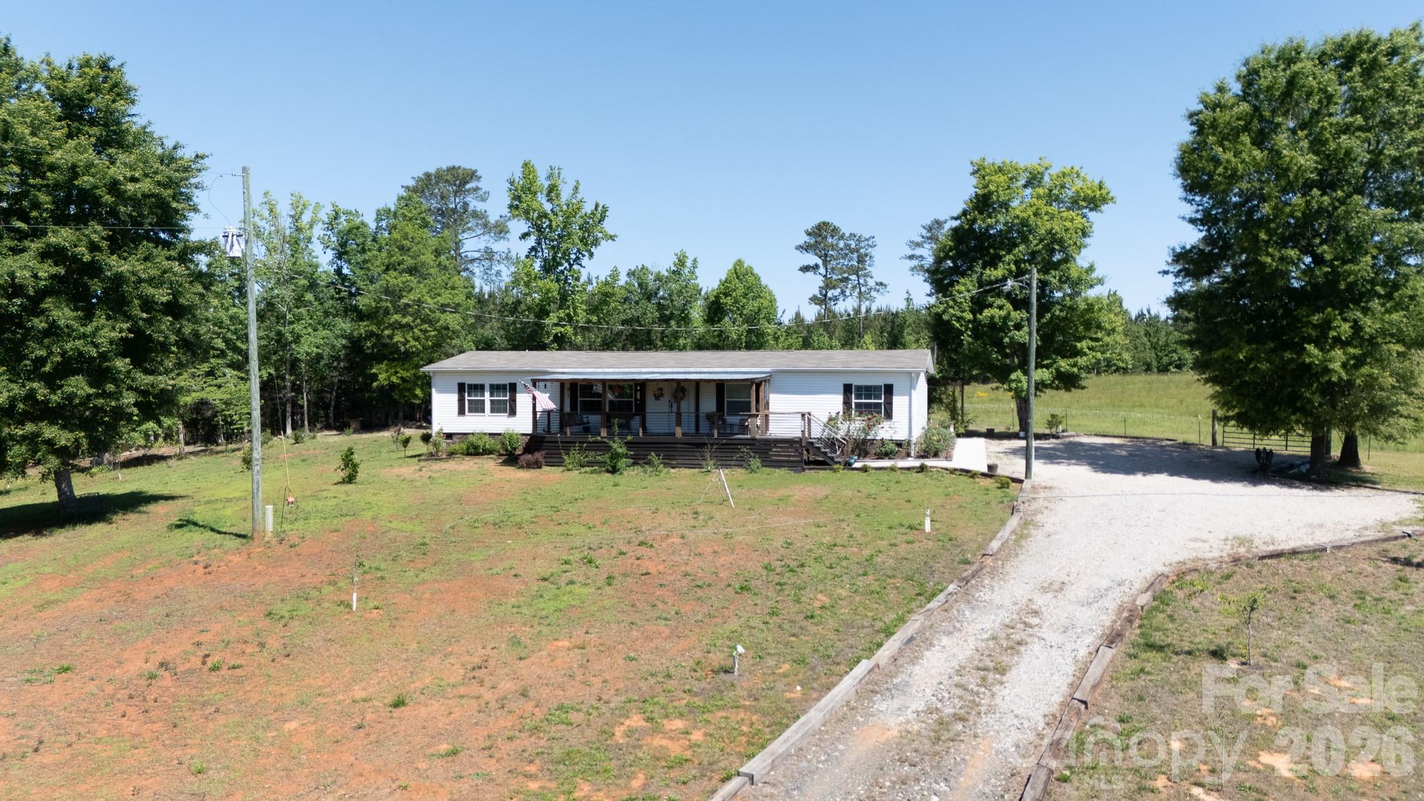 1283 Countryside Drive — Blackstock