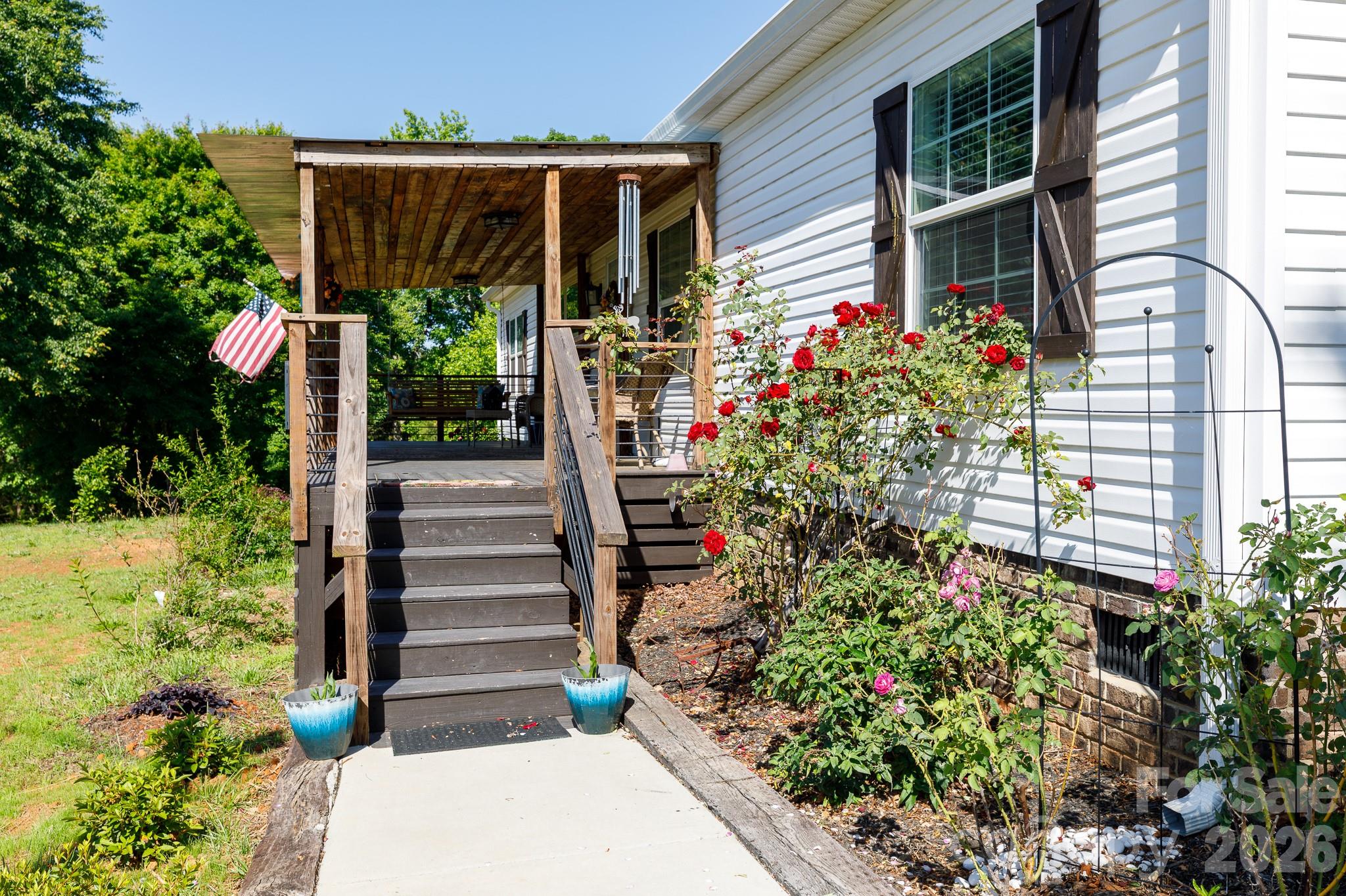 1283 Countryside Drive — Blackstock
