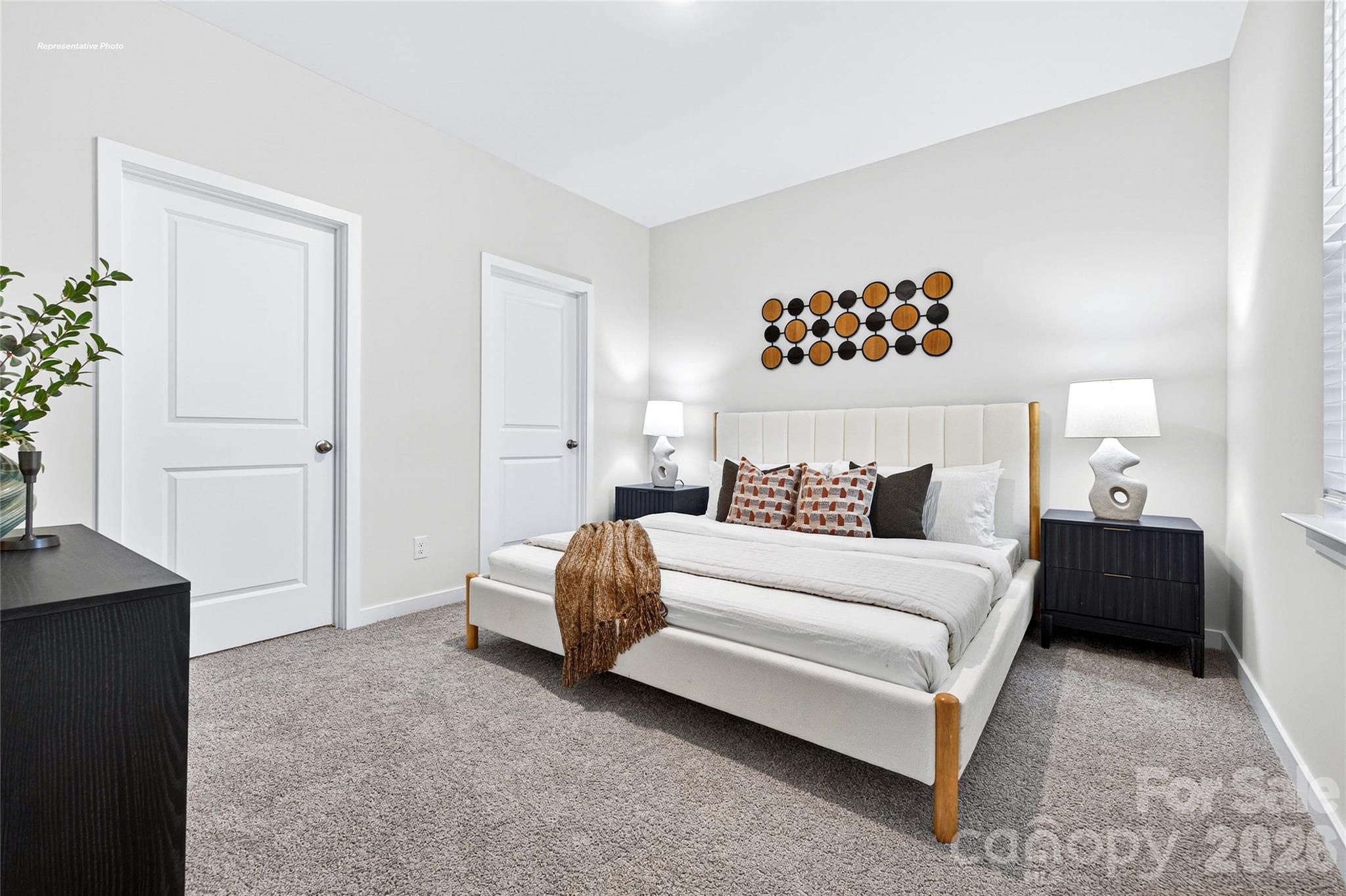 658 13th Avenue Drive NE — Hickory
