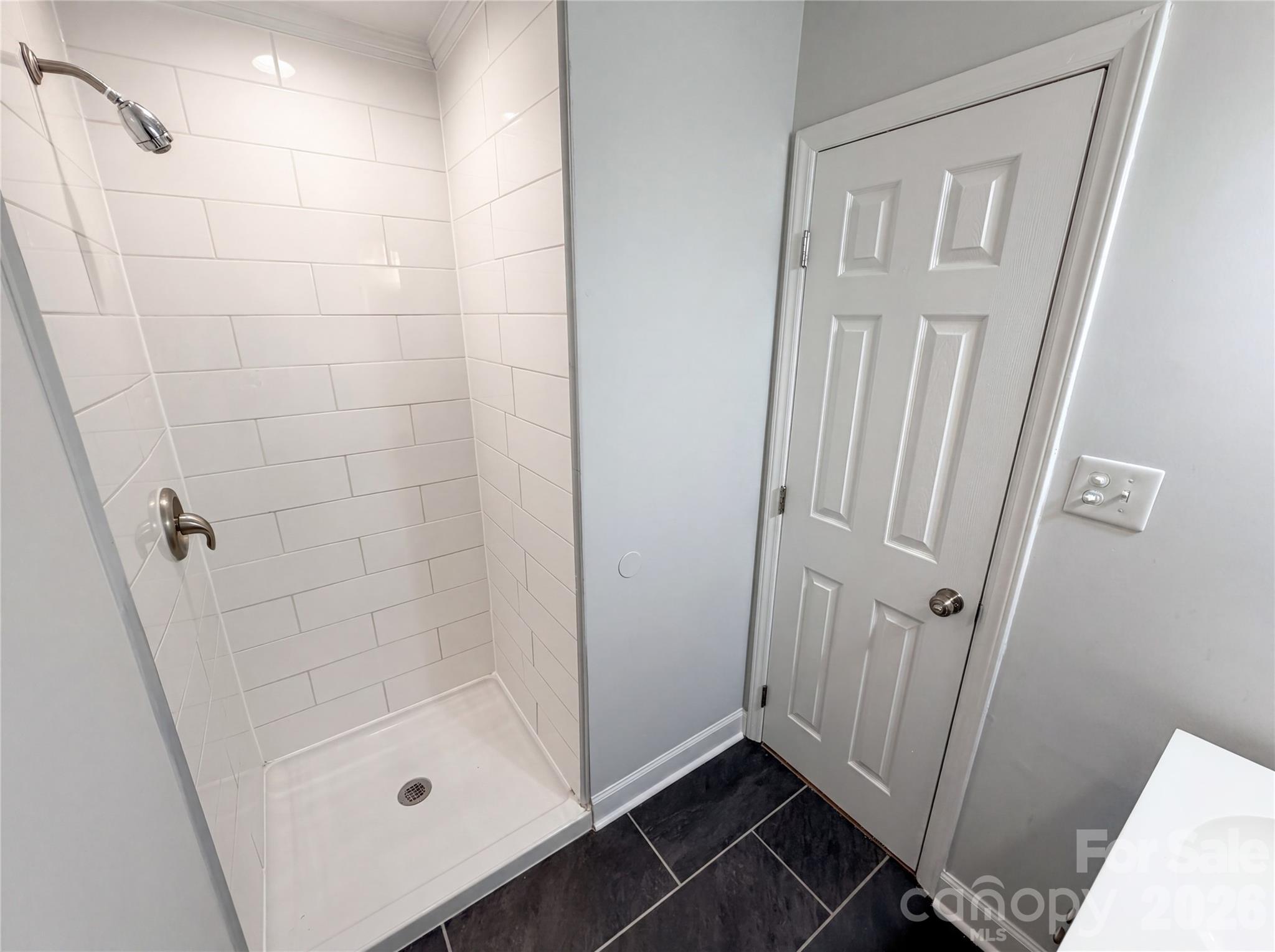 4554 Strangford Avenue — Charlotte