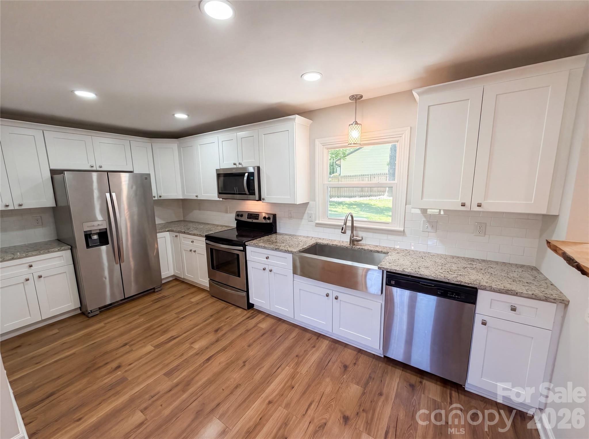 4554 Strangford Avenue — Charlotte