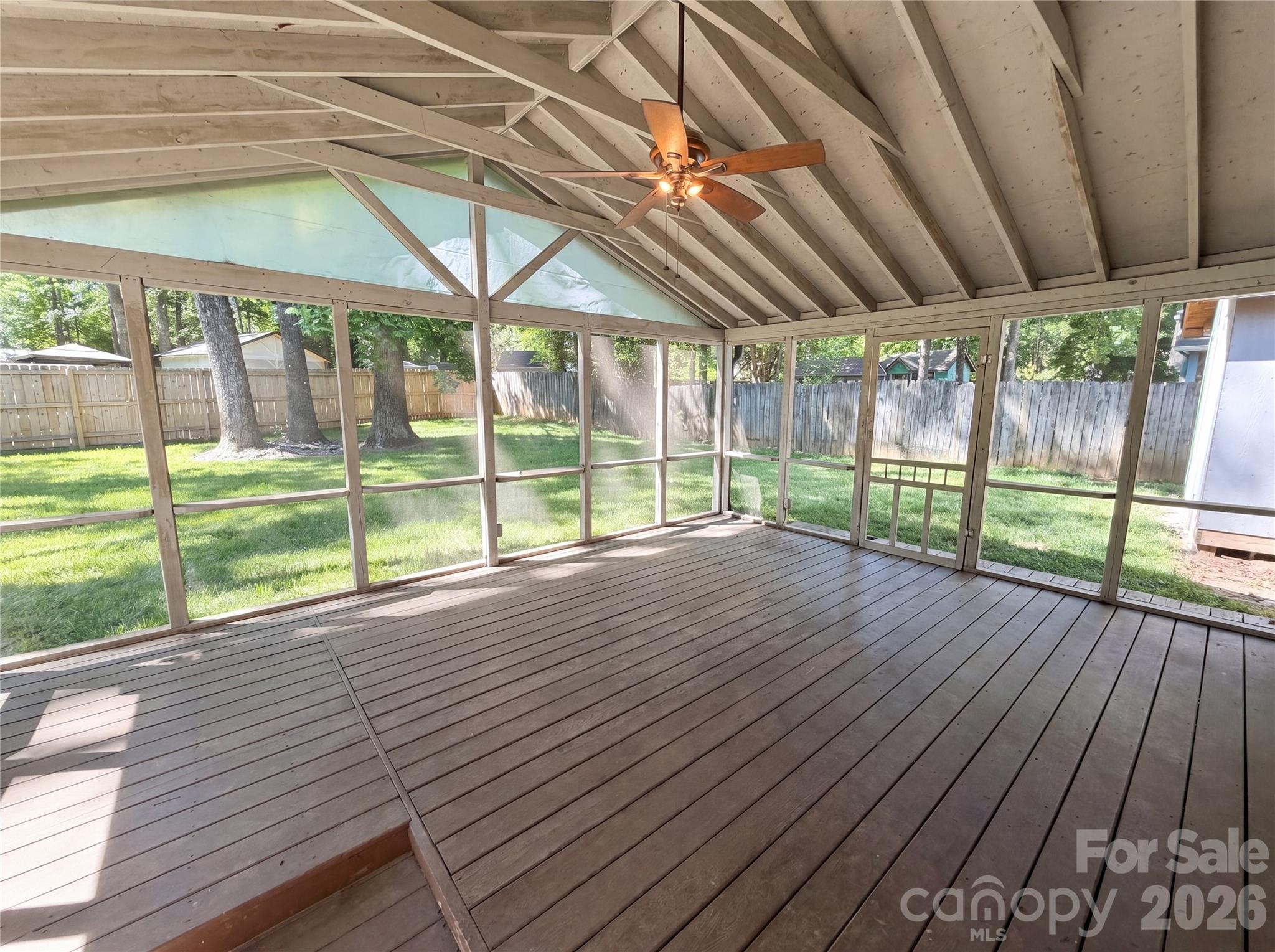 4554 Strangford Avenue — Charlotte