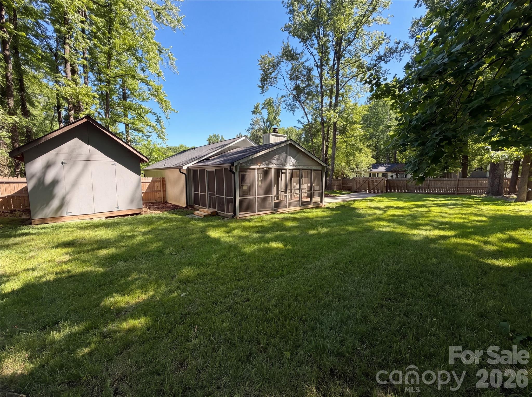 4554 Strangford Avenue — Charlotte