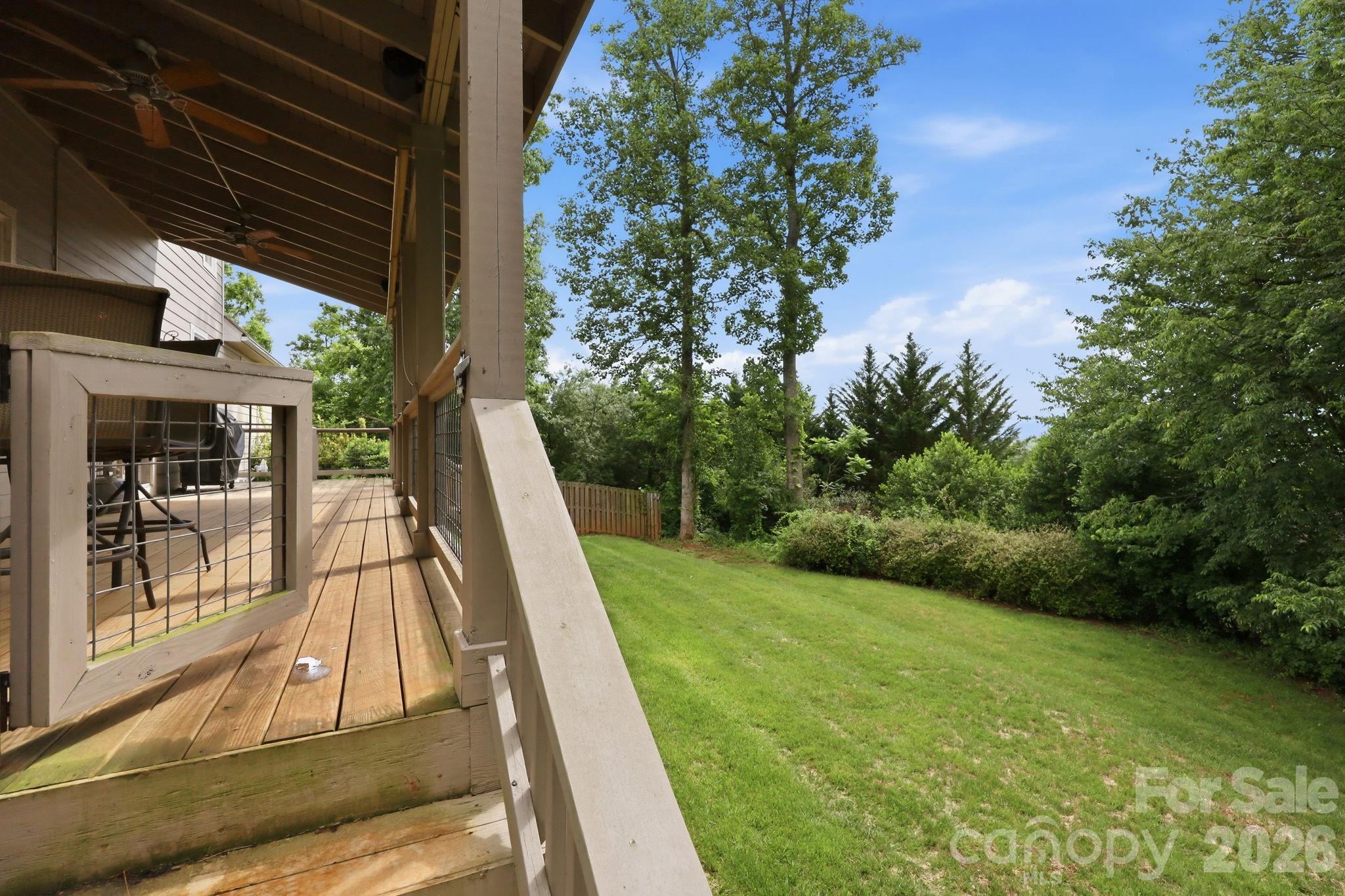 65 Buckle Ridge — Weaverville