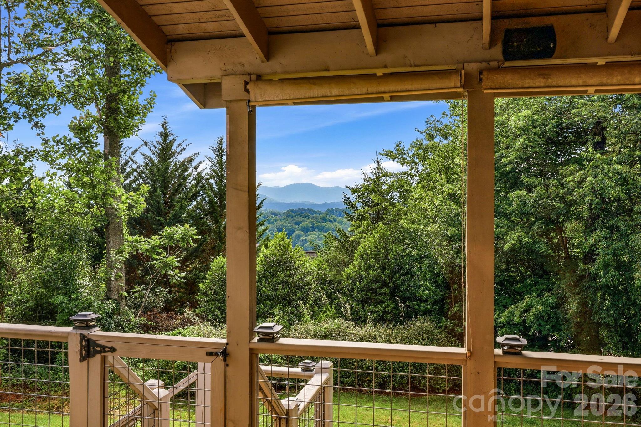 65 Buckle Ridge — Weaverville