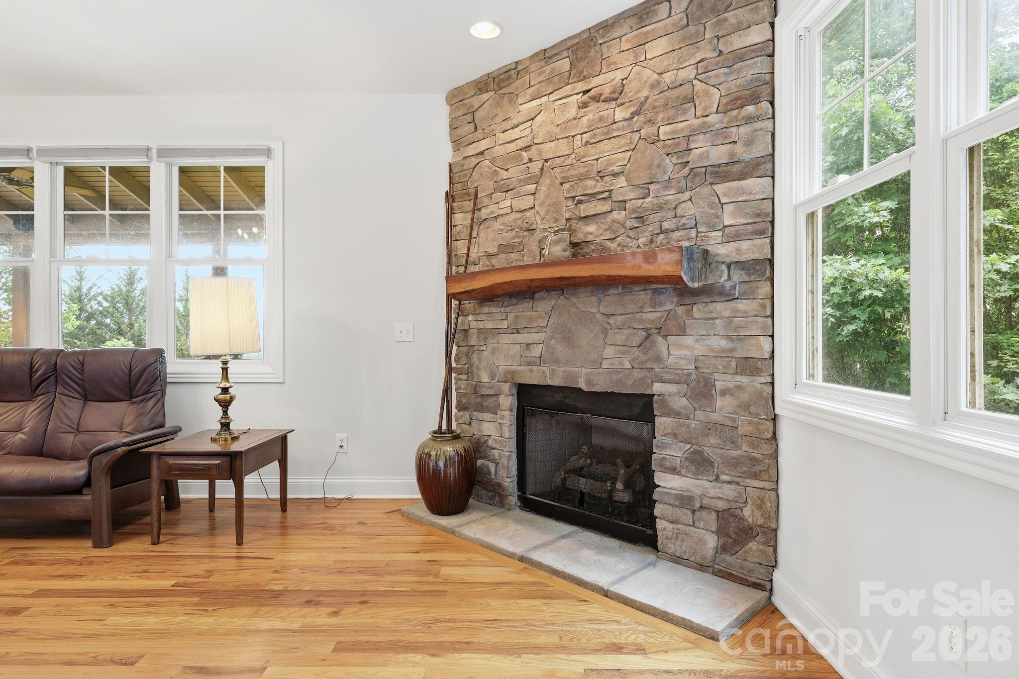 65 Buckle Ridge — Weaverville