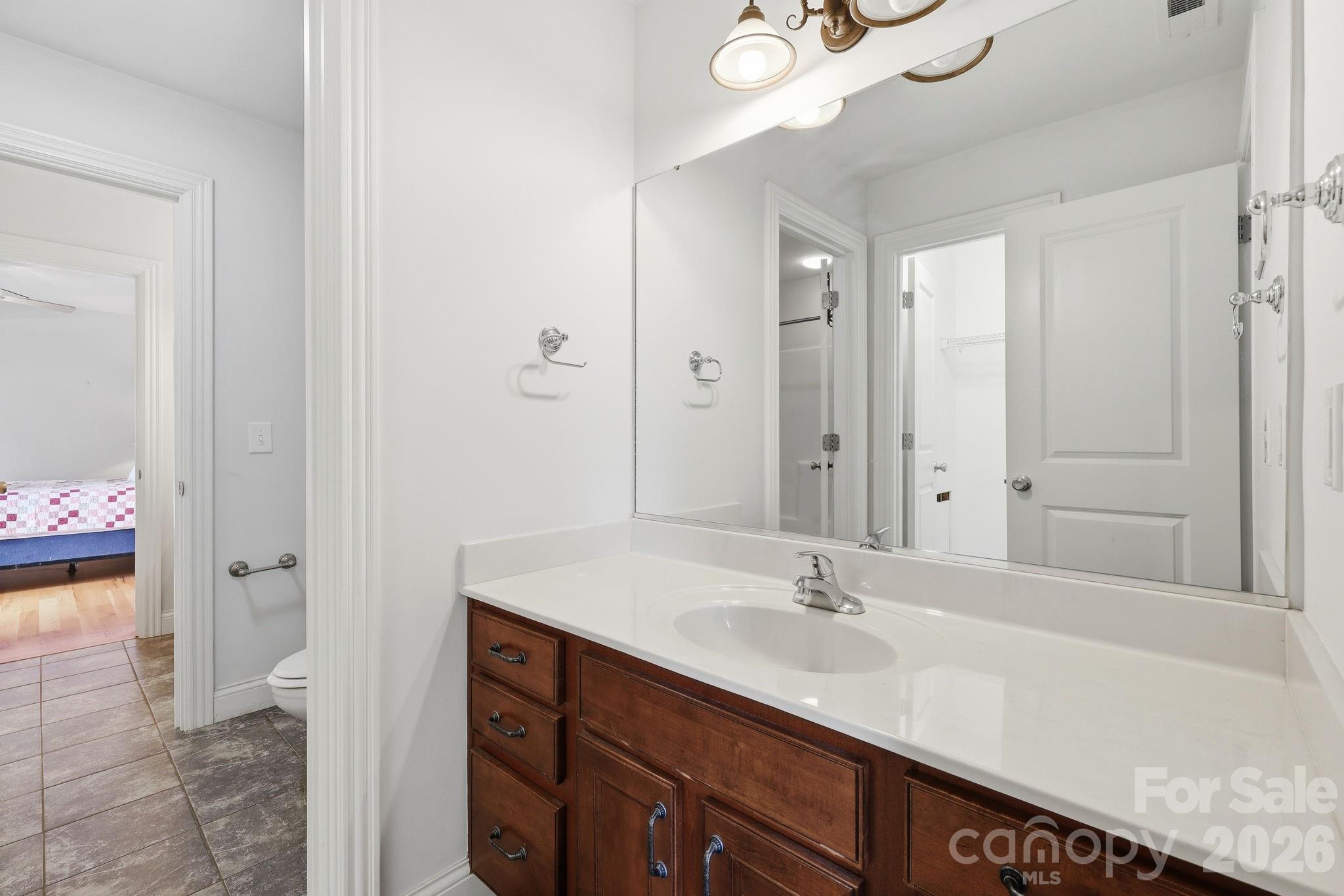 65 Buckle Ridge — Weaverville