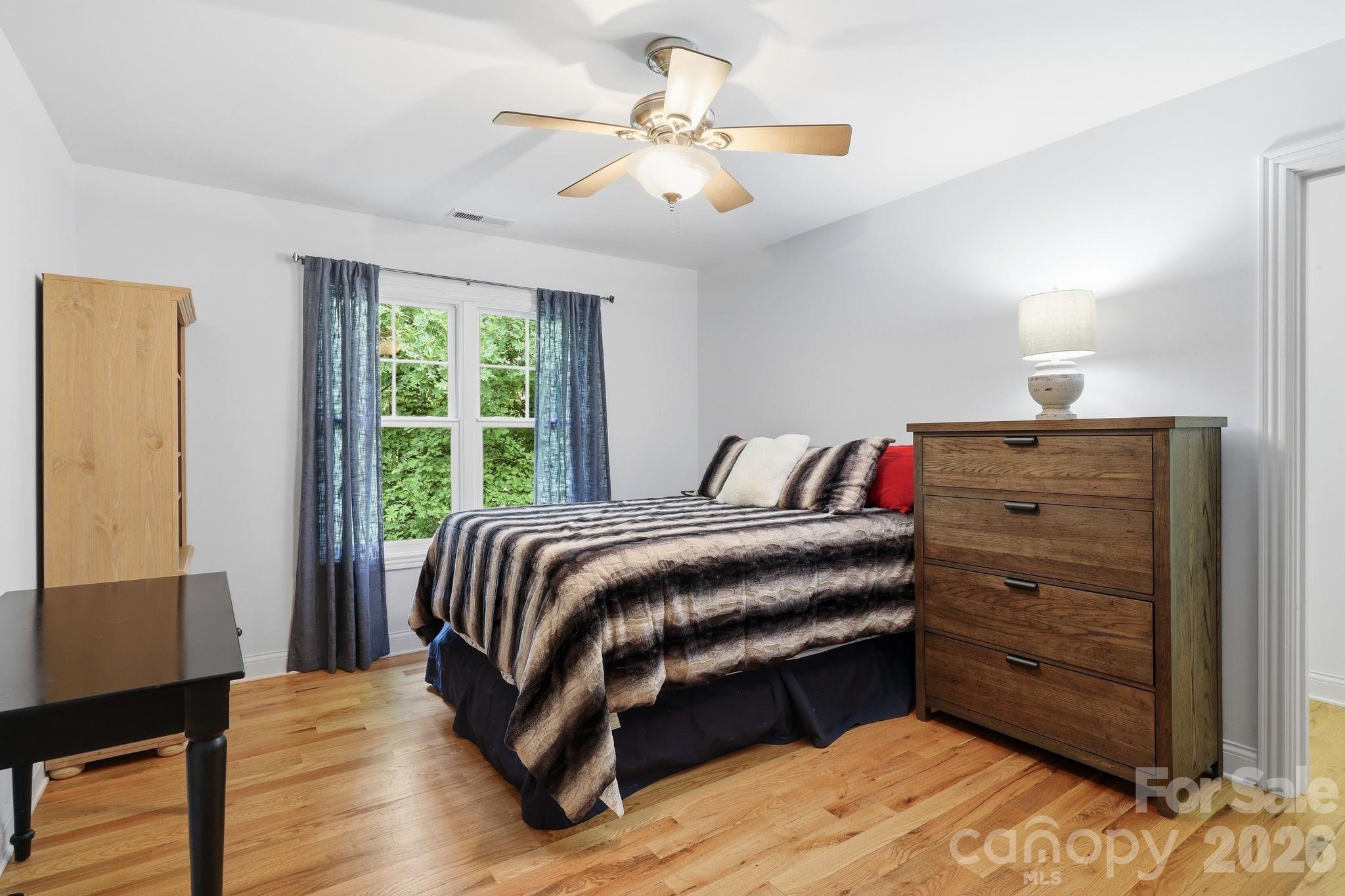 65 Buckle Ridge — Weaverville