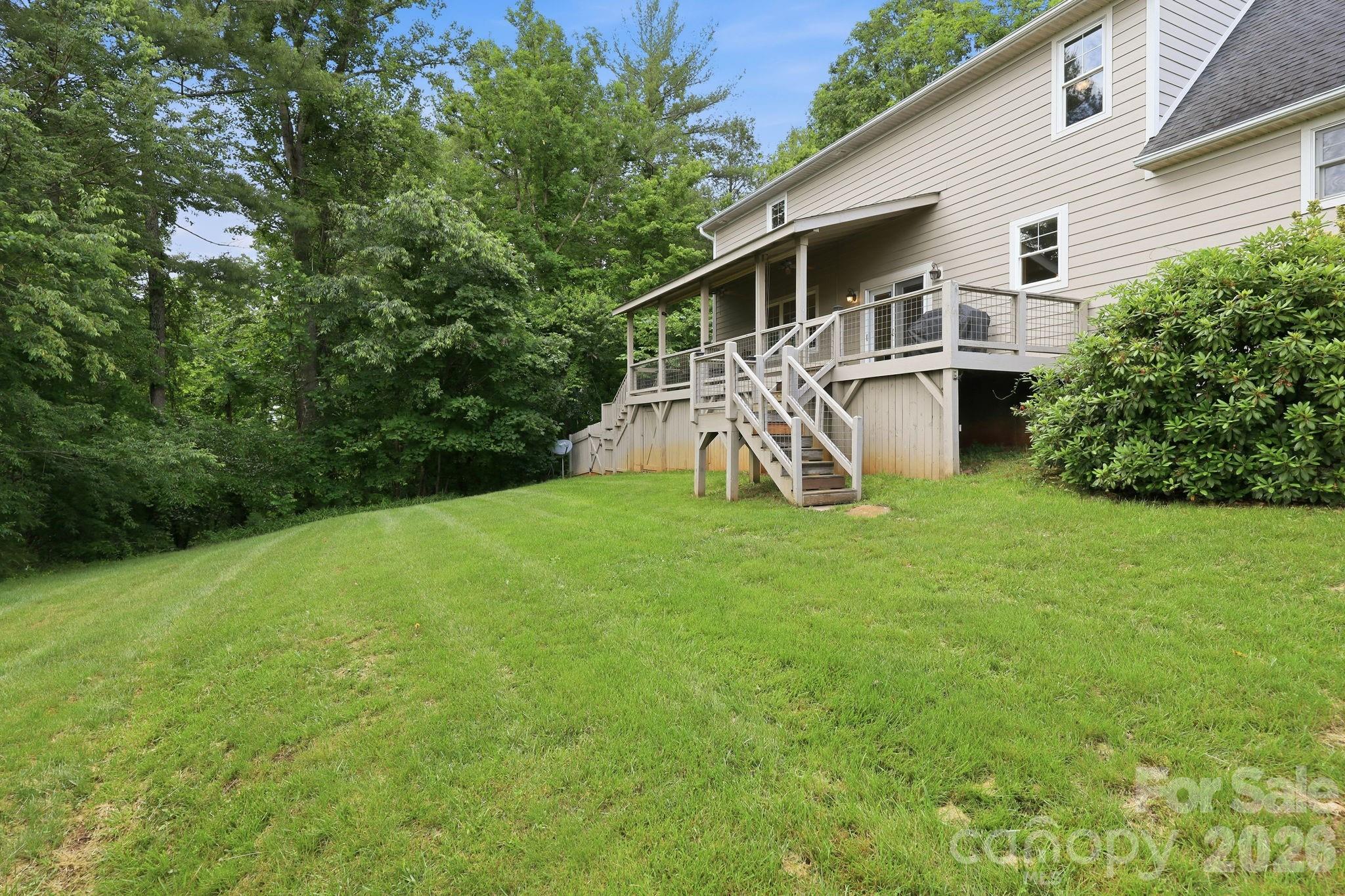 65 Buckle Ridge — Weaverville