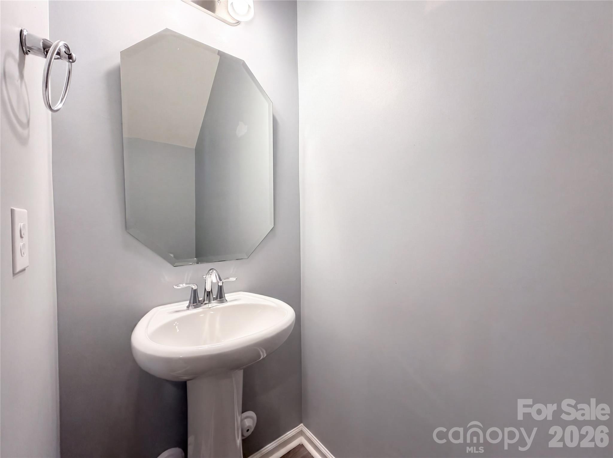 194 Canada Drive — Statesville