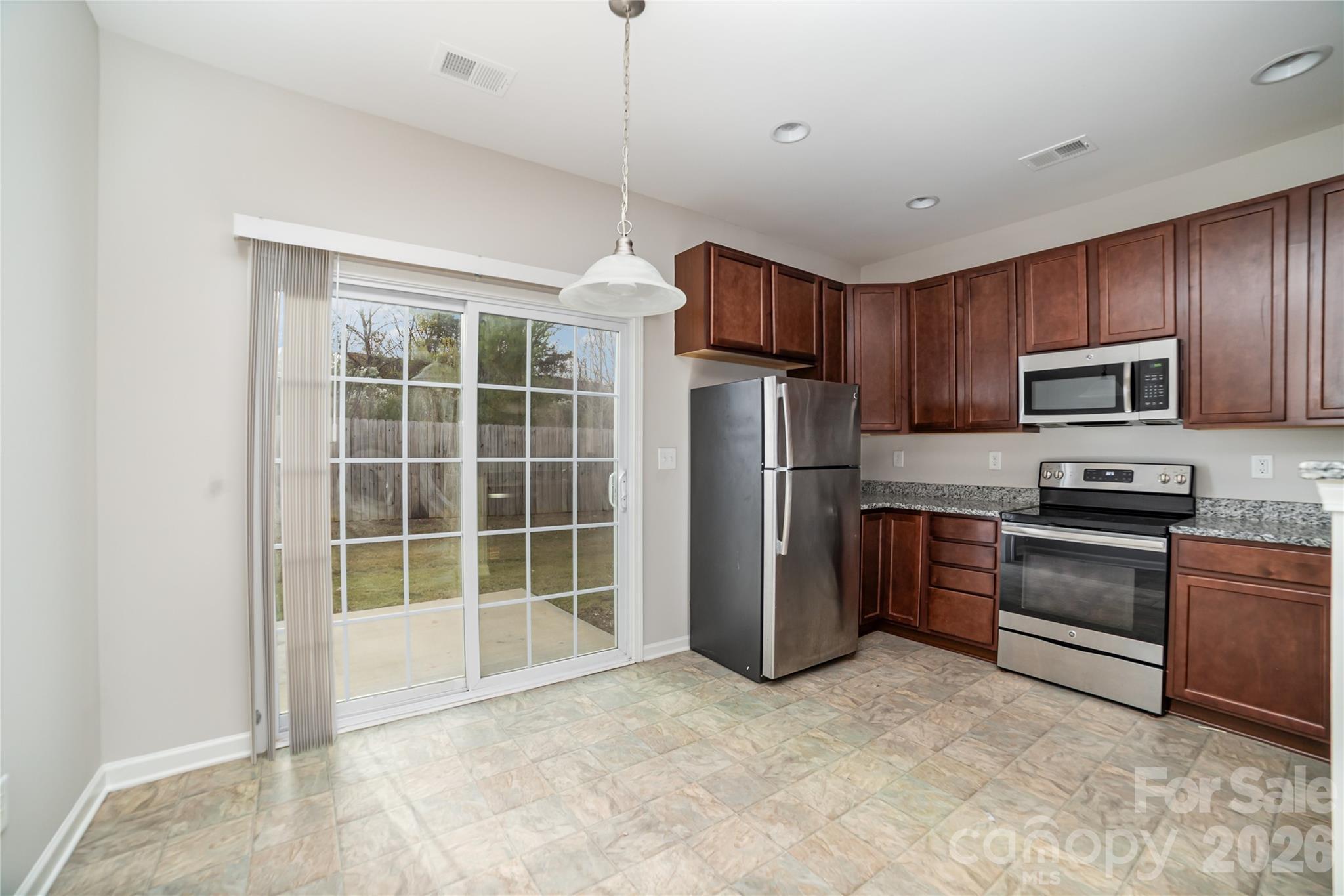 11033 Ardglass Court — Charlotte