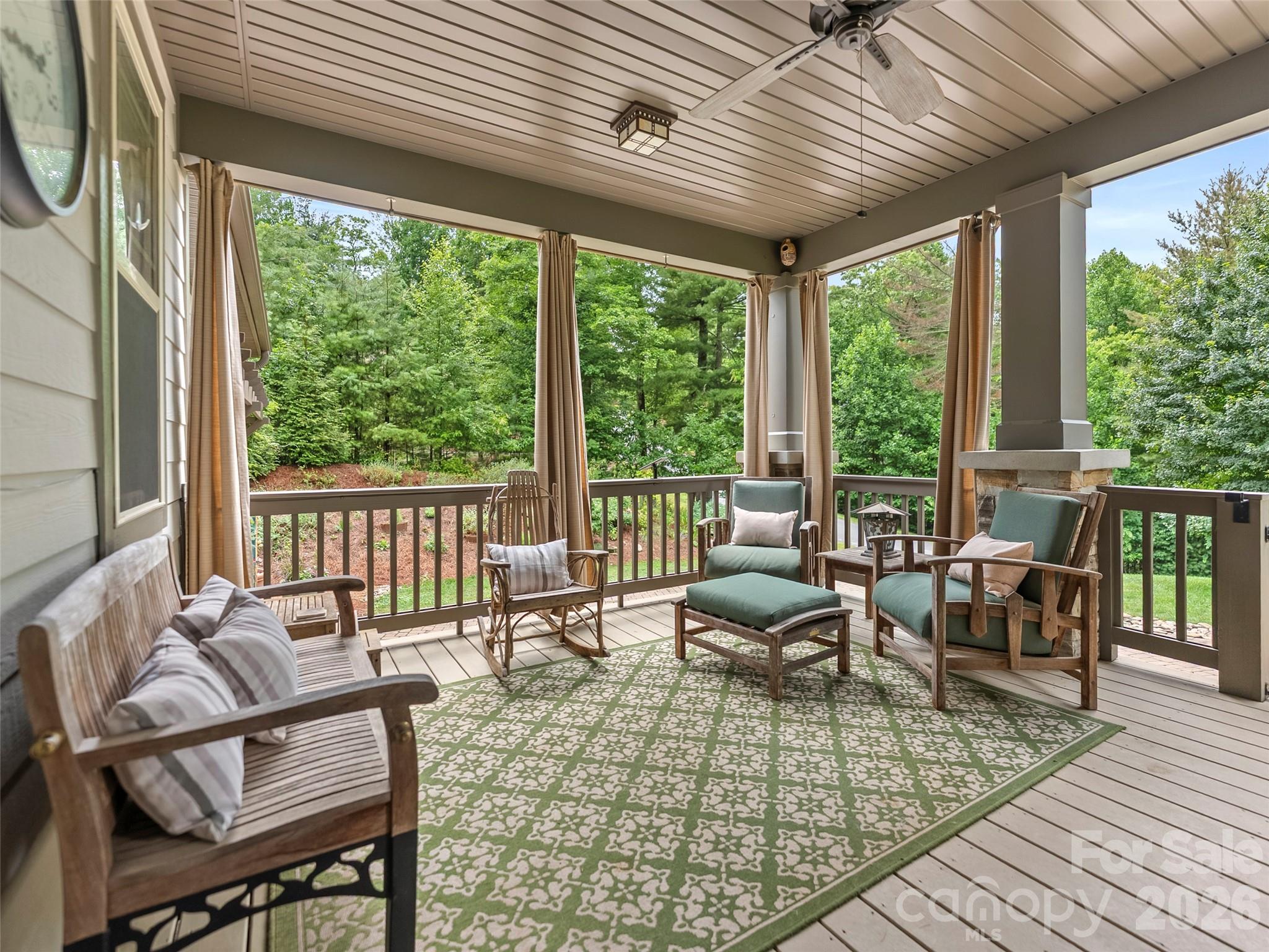 151 Monarch Road — Hendersonville