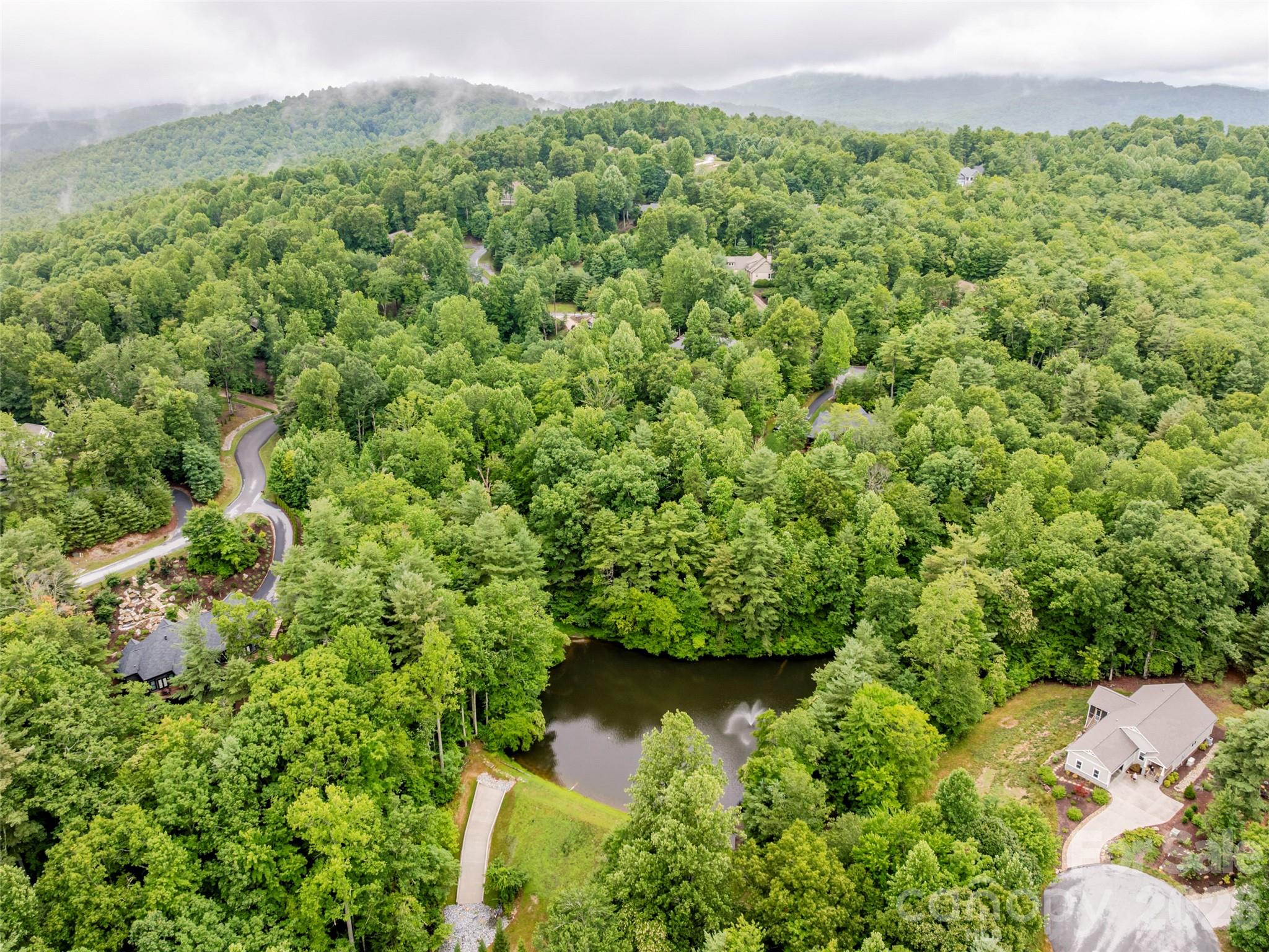 151 Monarch Road — Hendersonville