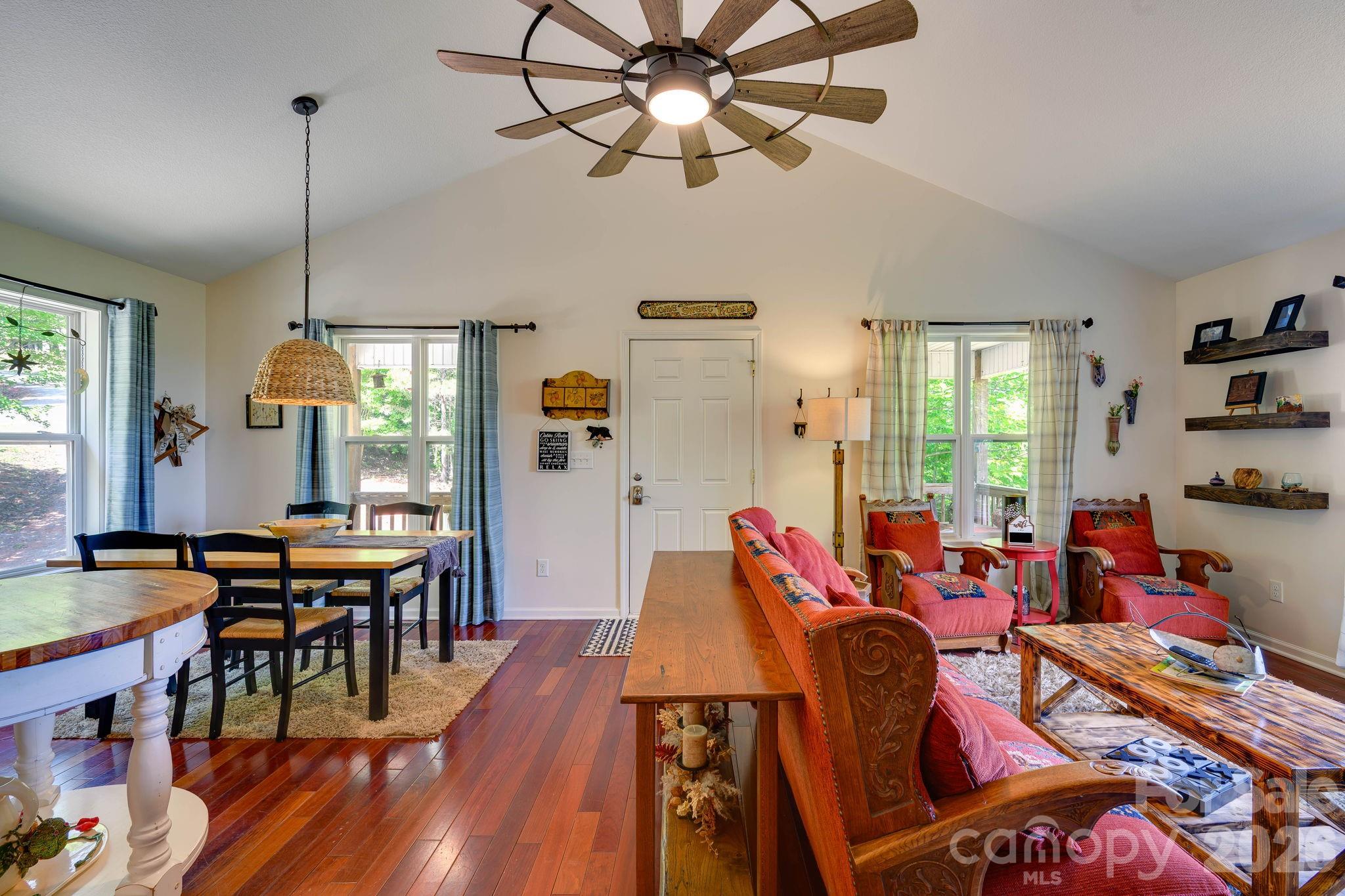 419 Travelers Rest Lane — Rutherfordton