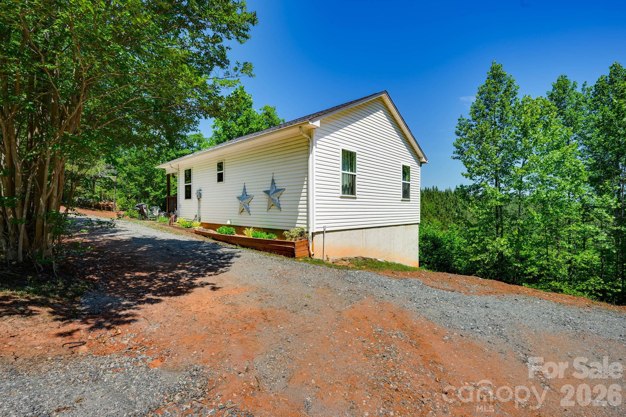 419 Travelers Rest Lane — Rutherfordton