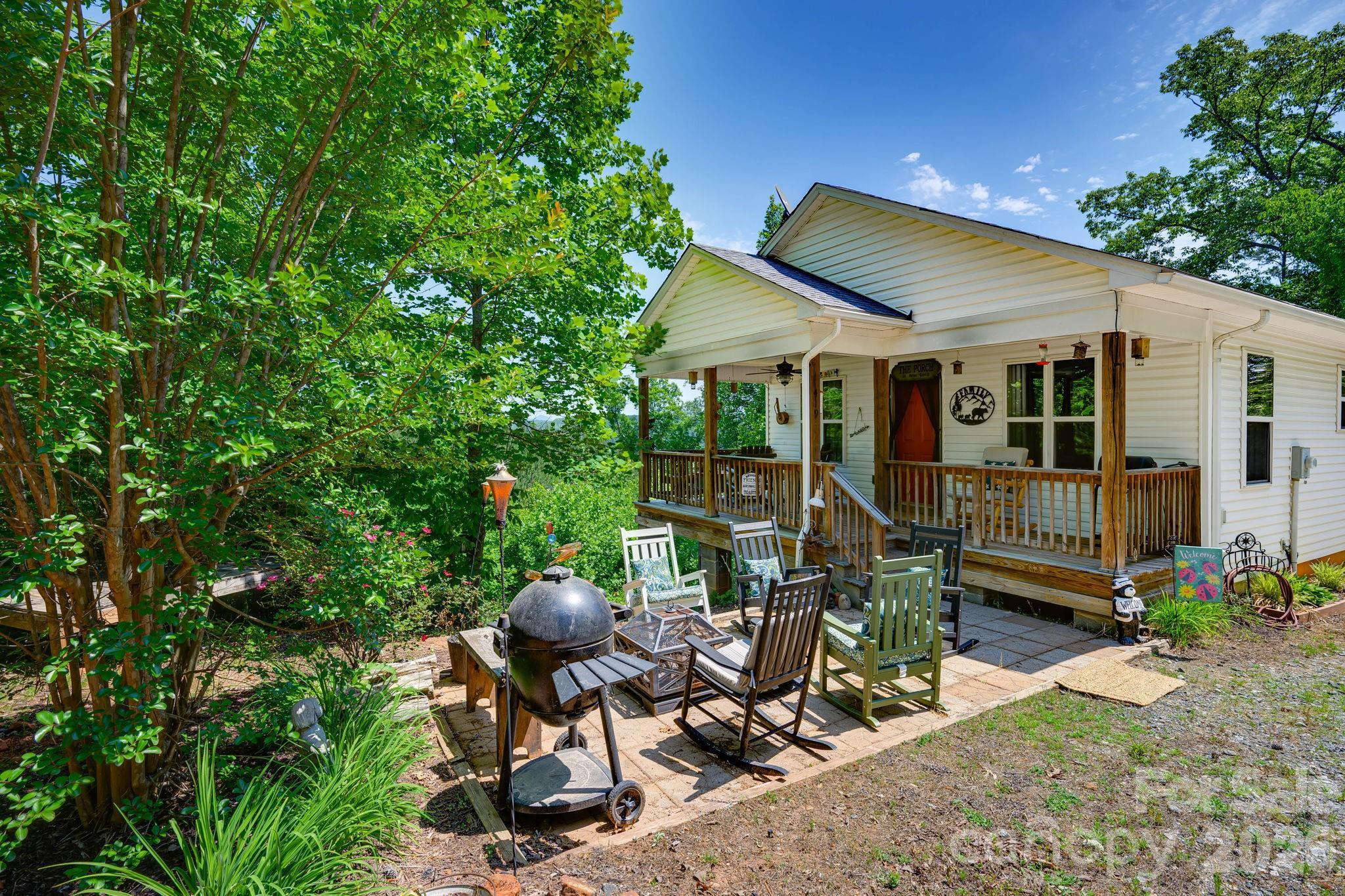 419 Travelers Rest Lane — Rutherfordton