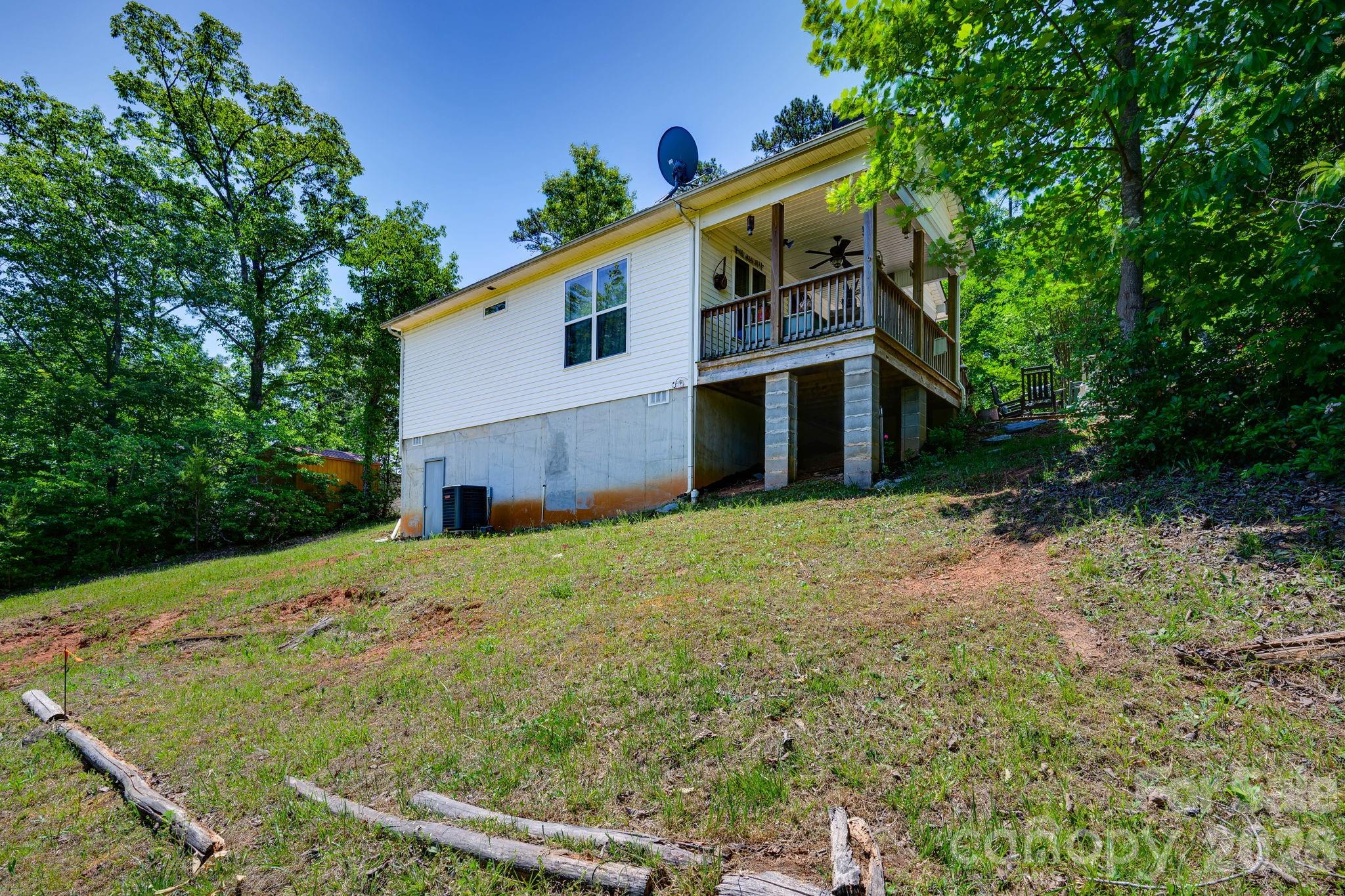 419 Travelers Rest Lane — Rutherfordton
