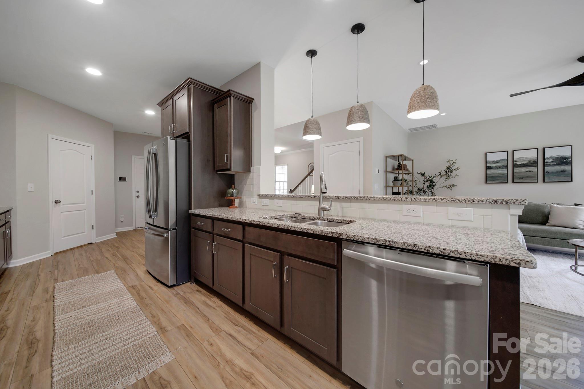 637 Amber Meadows Way — Tega Cay
