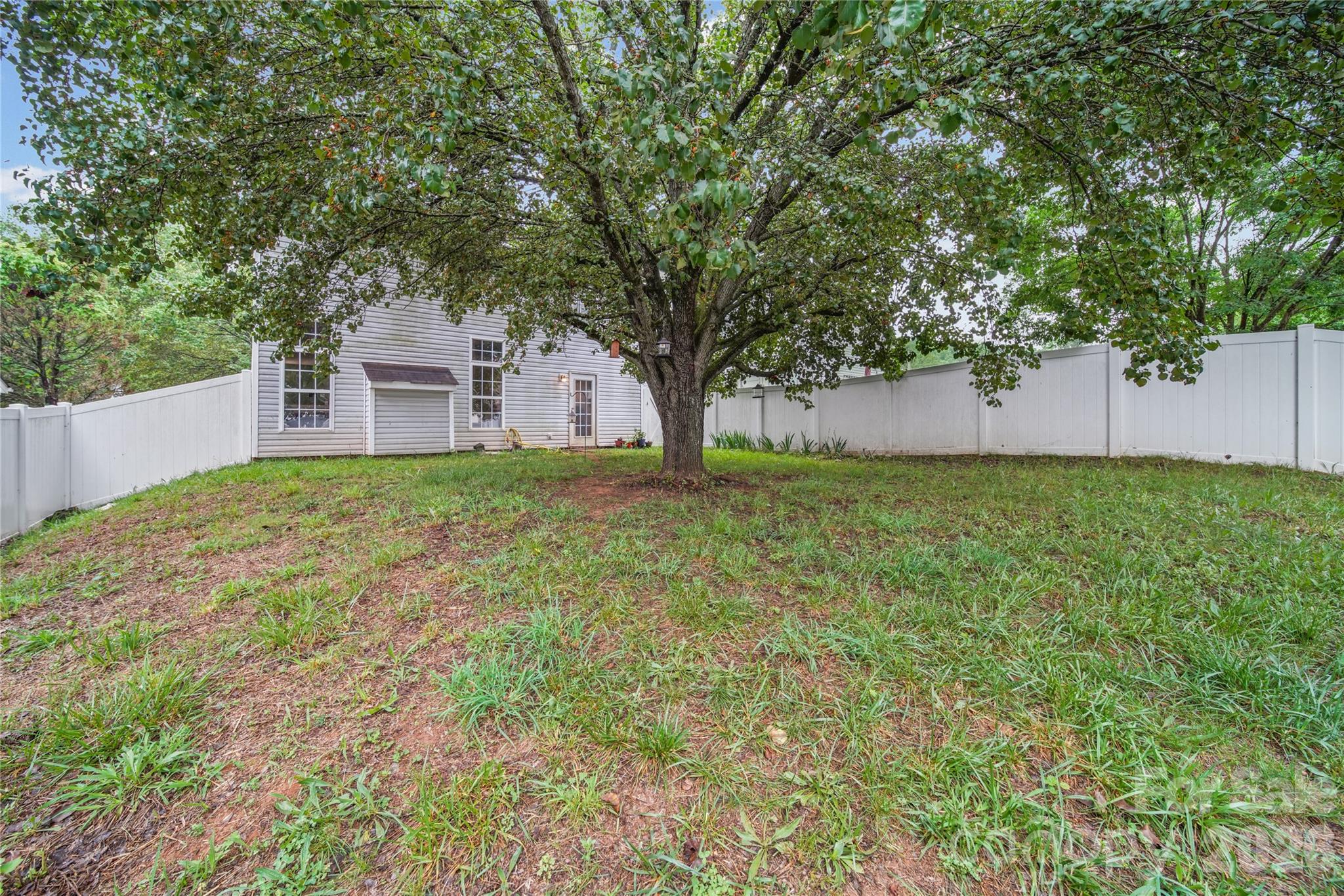 1309 Winding Branch Court — Charlotte