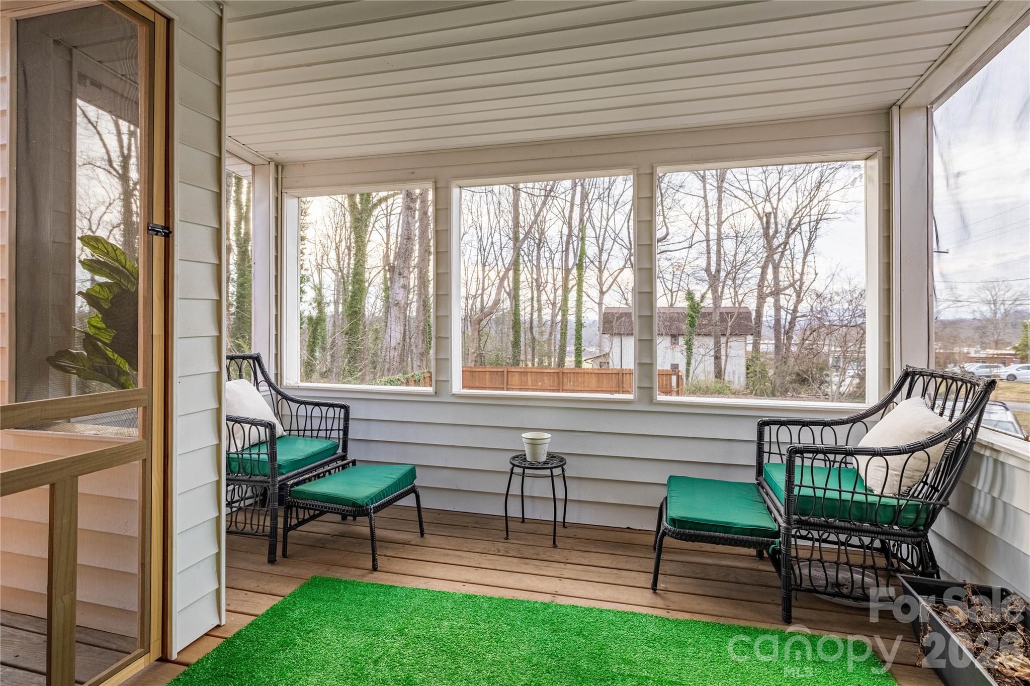 200 Falls Street — Morganton