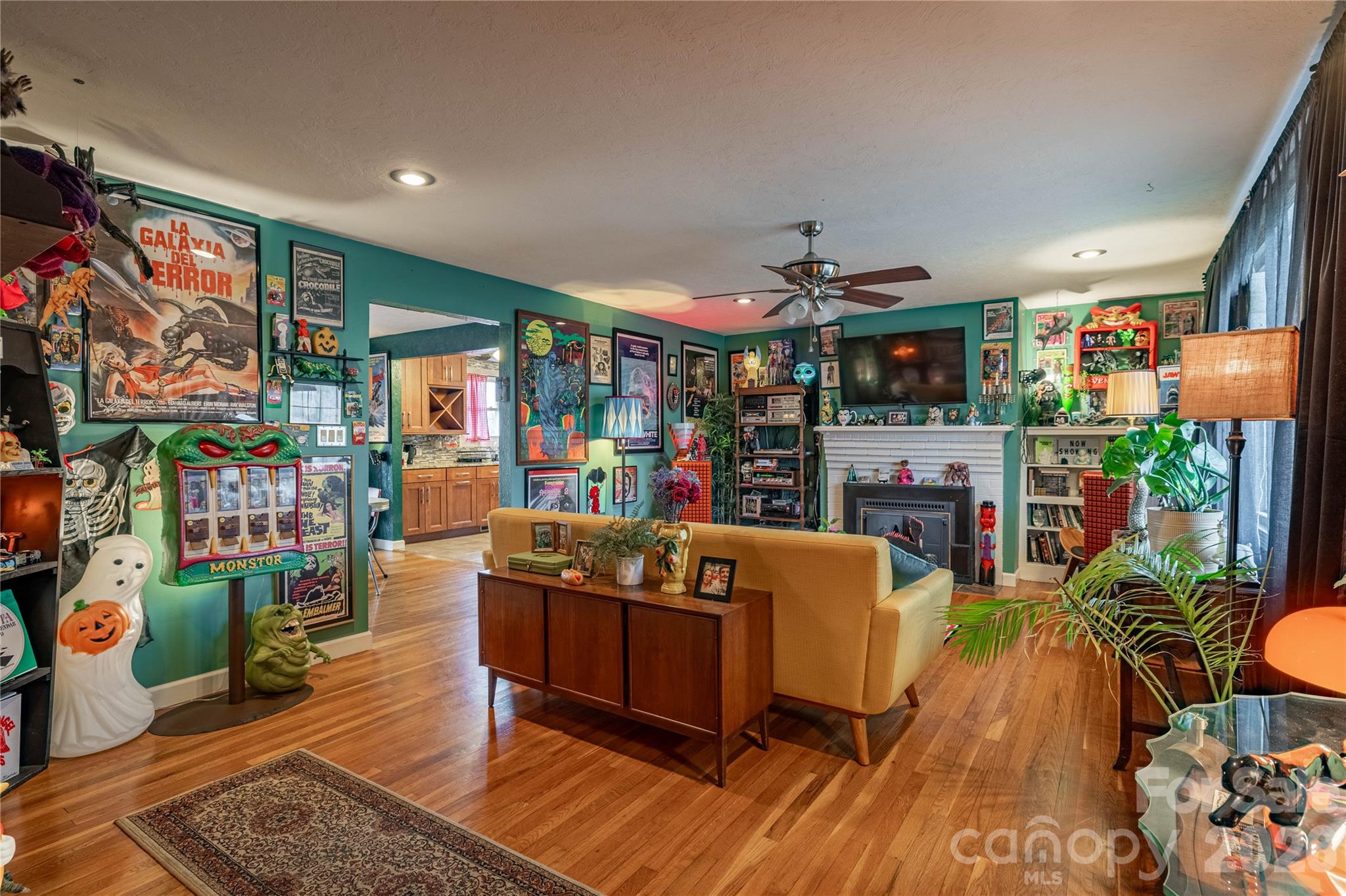 200 Falls Street — Morganton