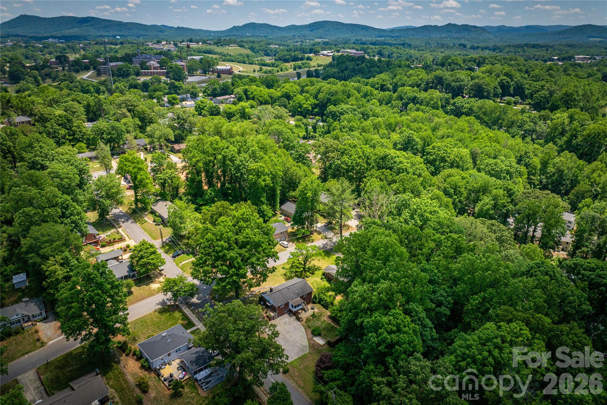 200 Falls Street — Morganton
