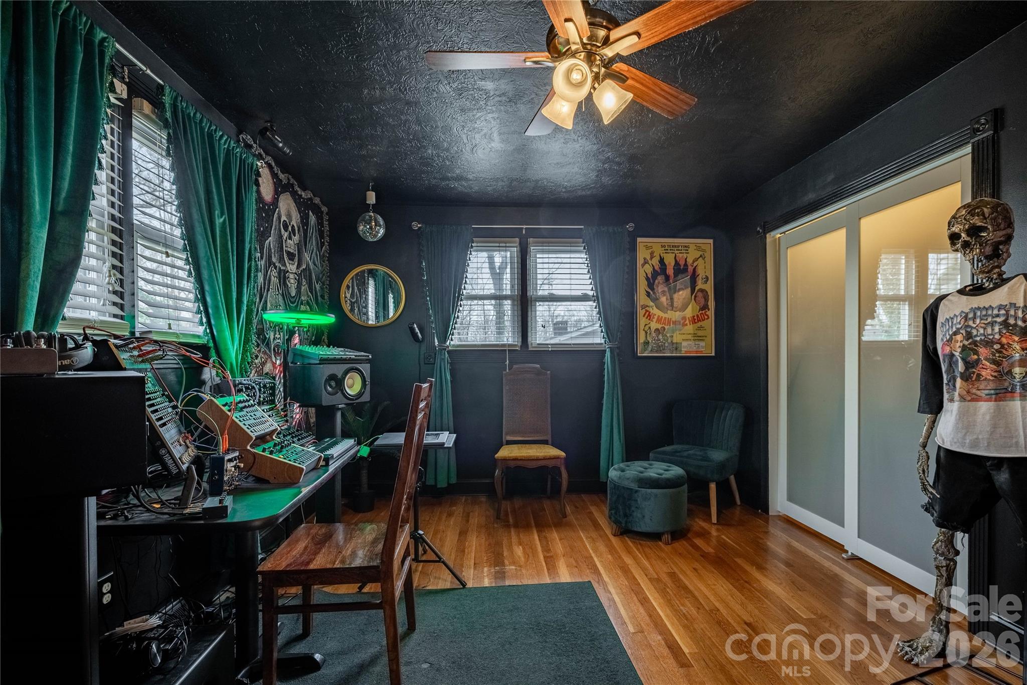 200 Falls Street — Morganton