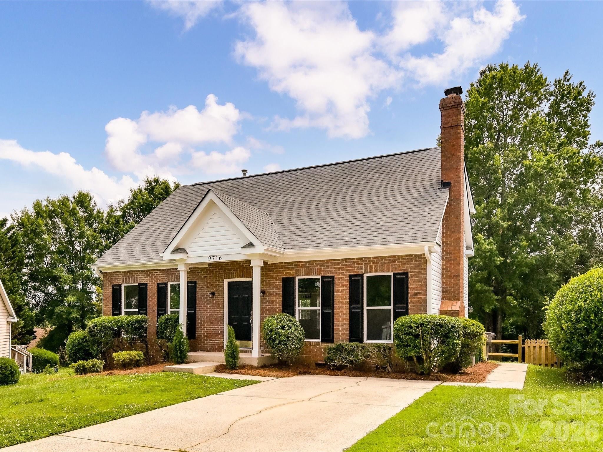 9716 Pernell Lane — Charlotte