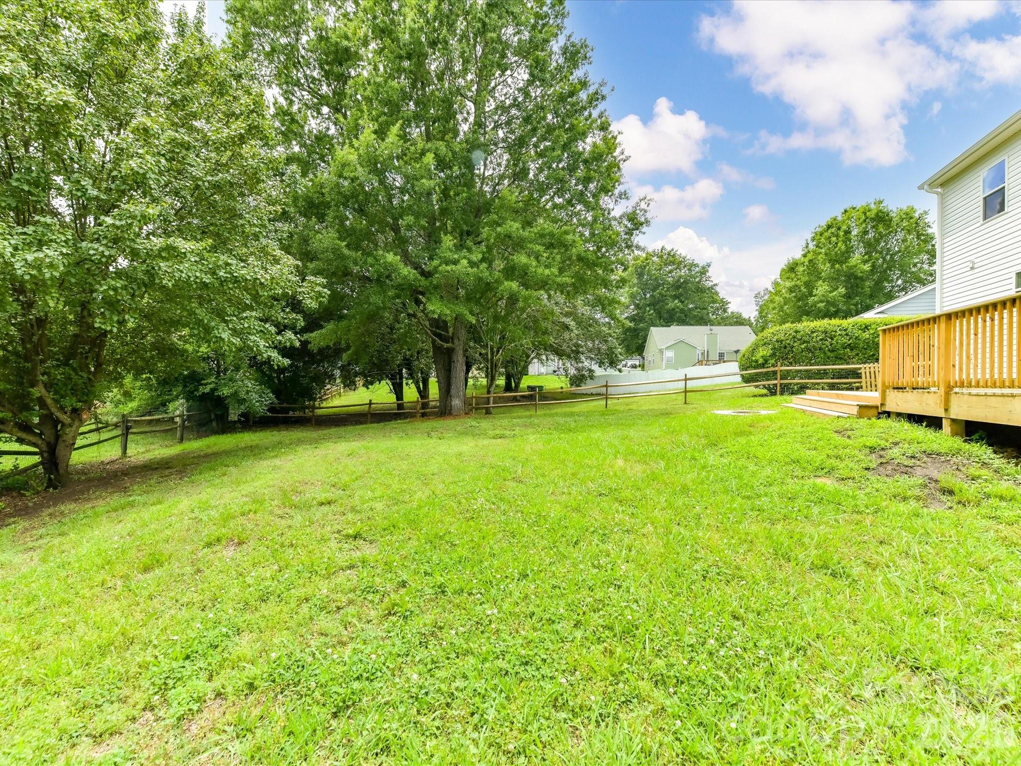 9716 Pernell Lane — Charlotte