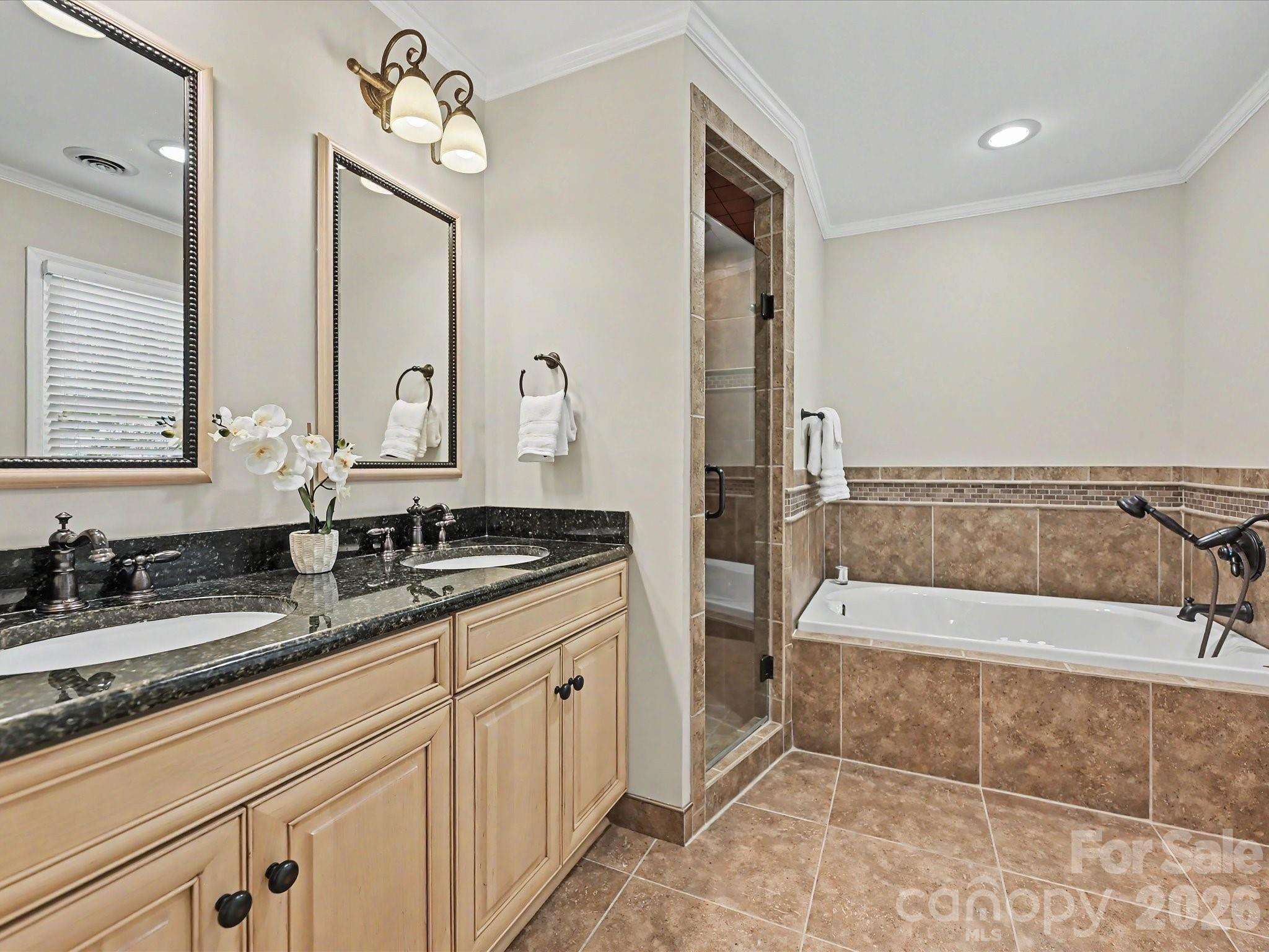 7933 Sunnyvale Lane — Charlotte