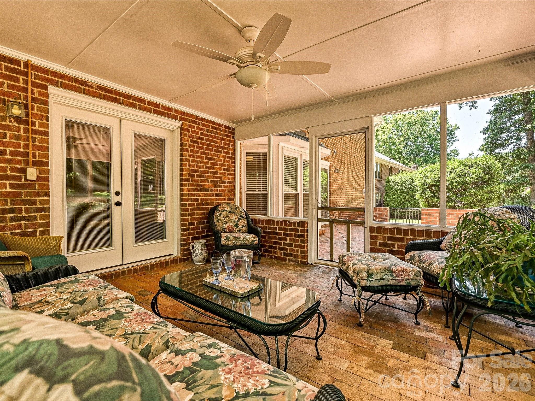 7933 Sunnyvale Lane — Charlotte